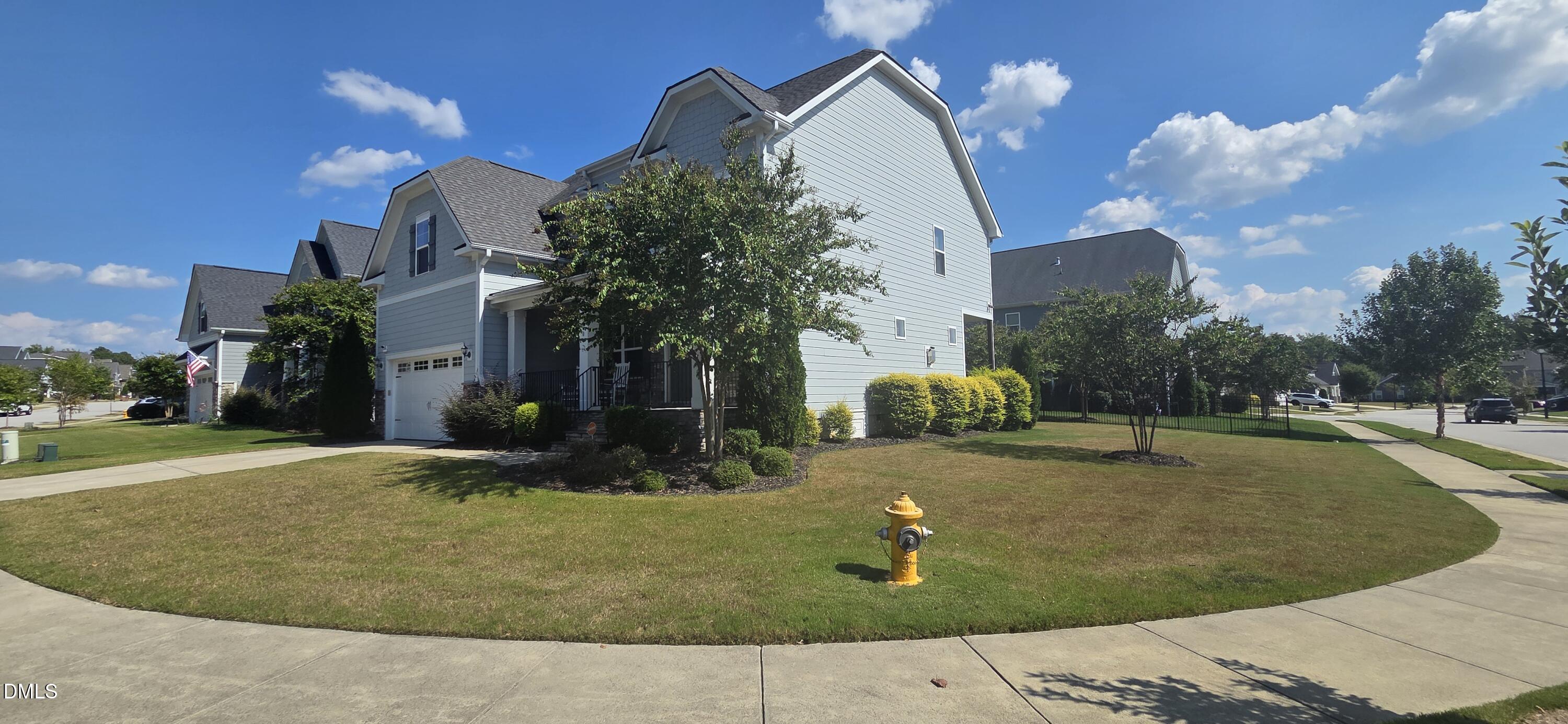 1900 Edens Ridge Avenue Property Photo 2