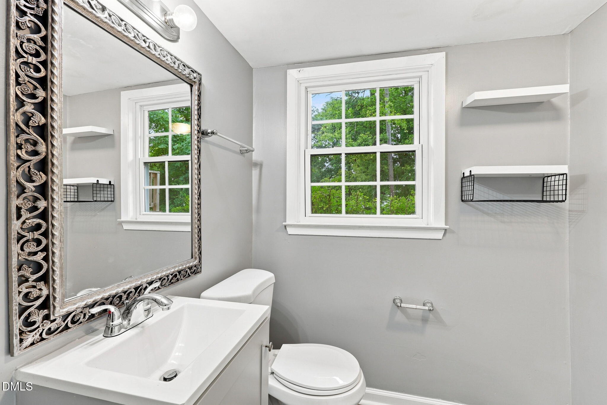 1536 N King Charles Road Property Photo 24