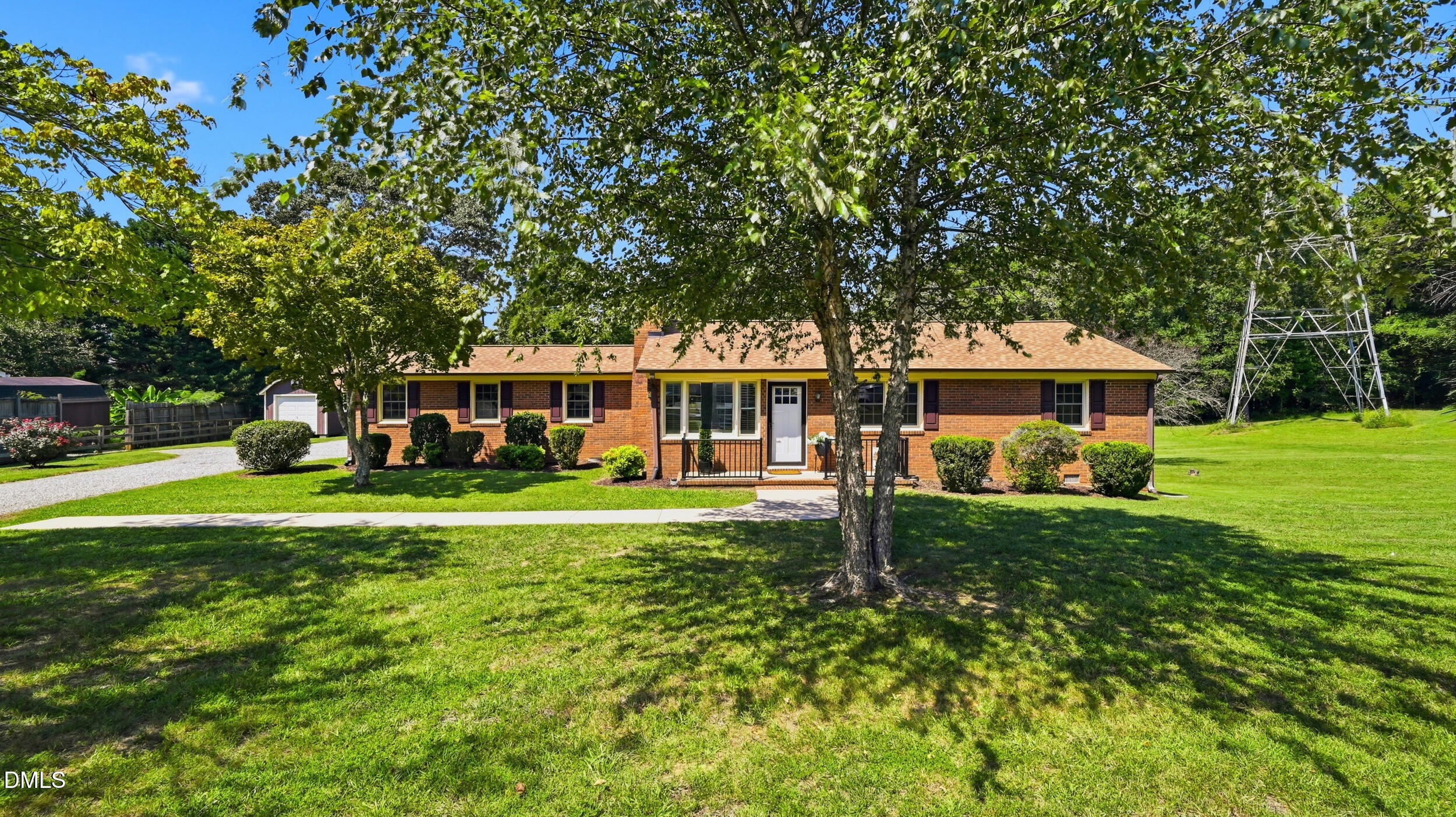 130 Circle Drive Property Photo 1