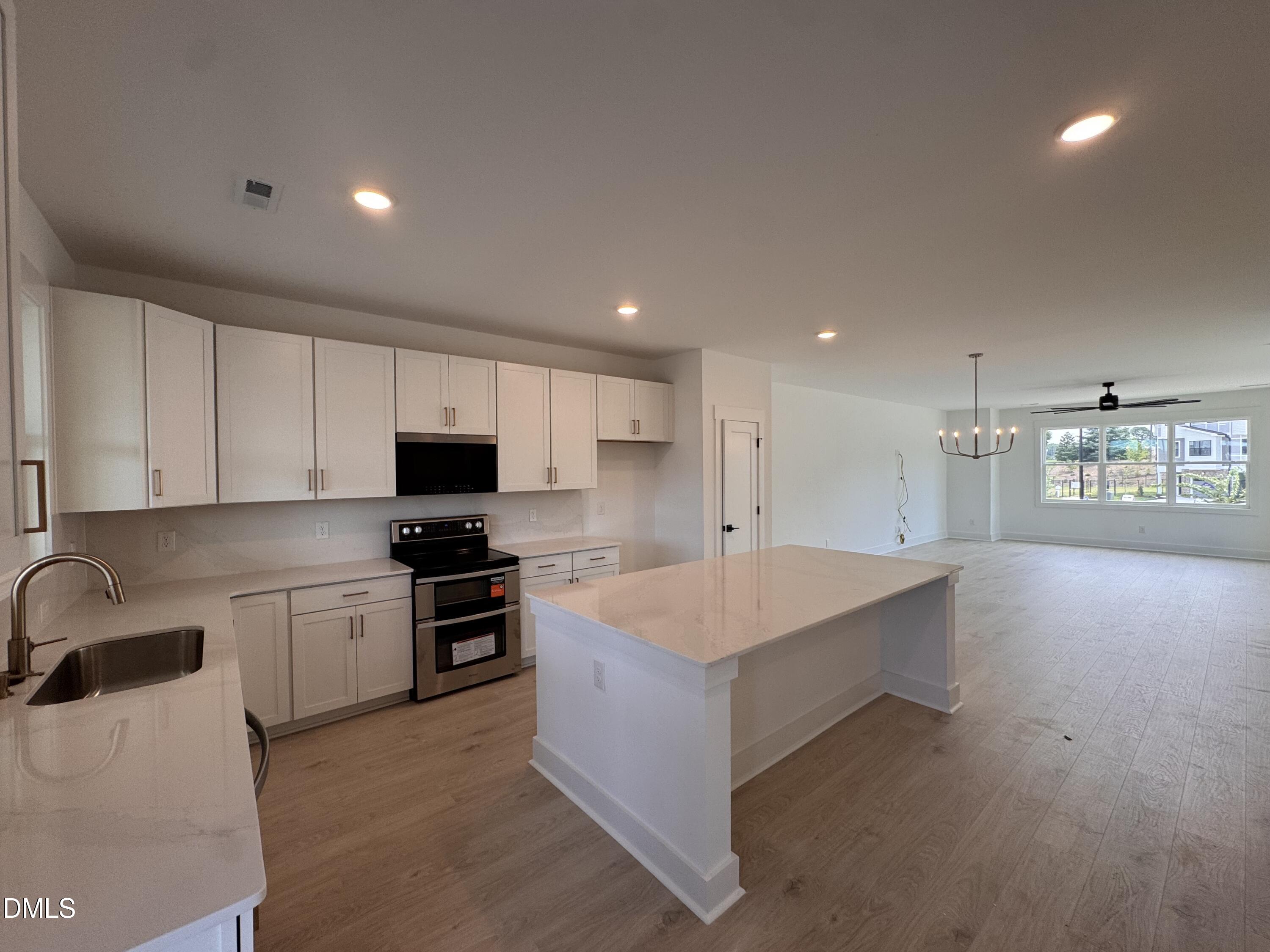 808 Portia Way Property Photo 15