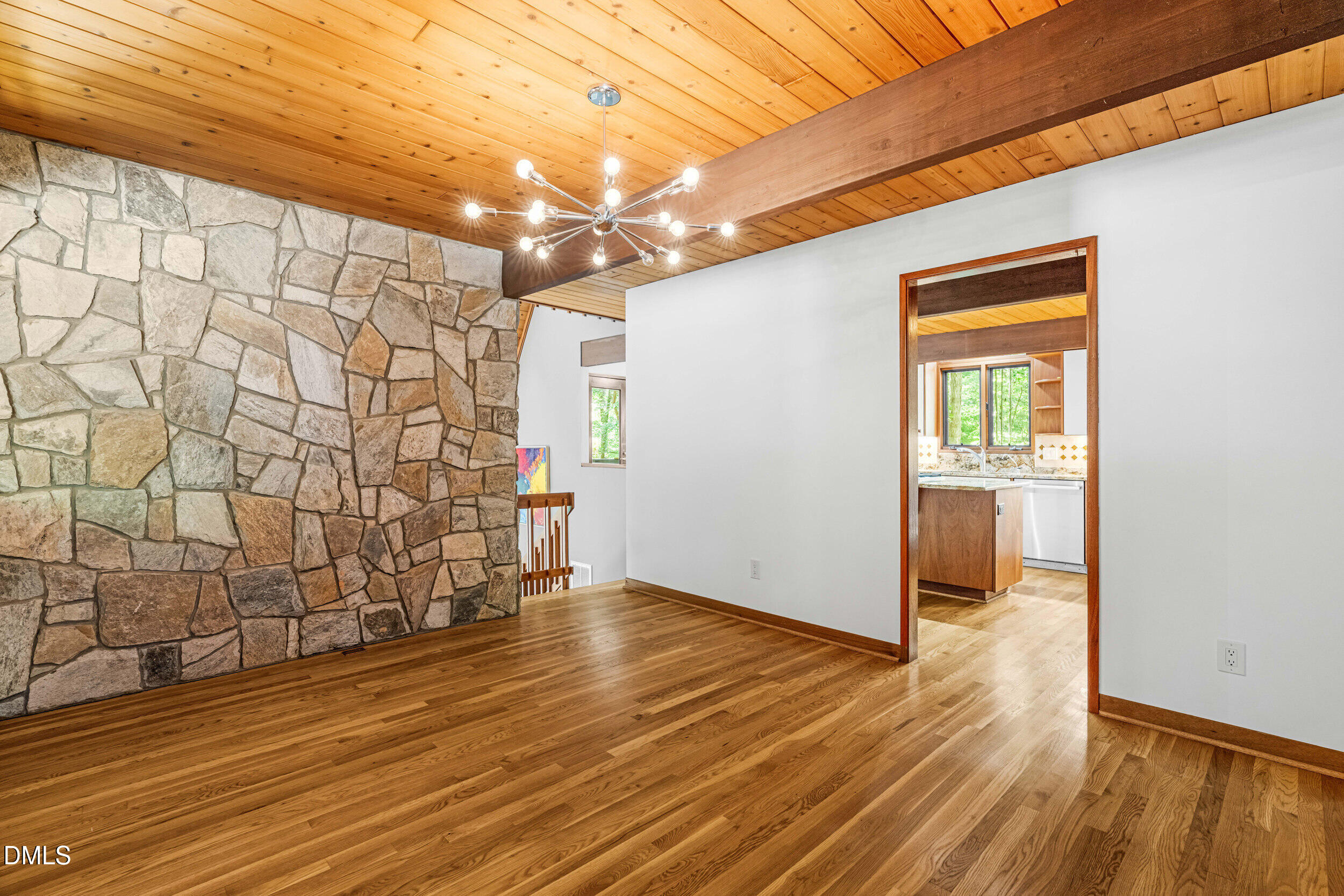 10429 Leslie Drive Property Photo 27
