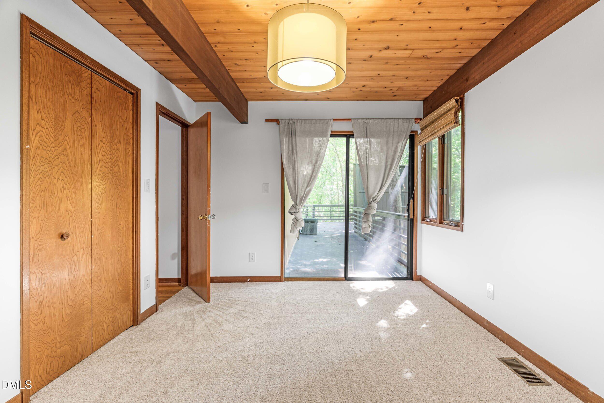 10429 Leslie Drive Property Photo 30