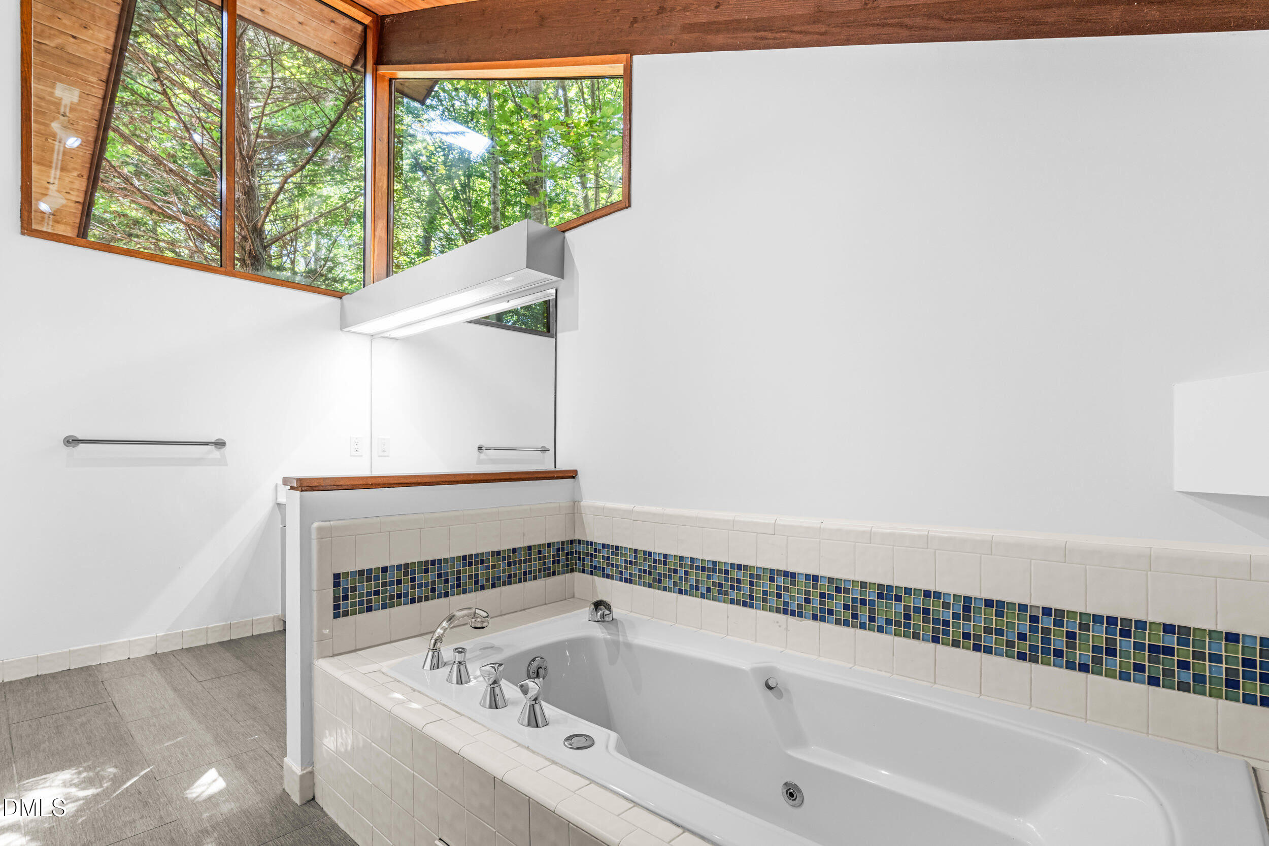 10429 Leslie Drive Property Photo 42