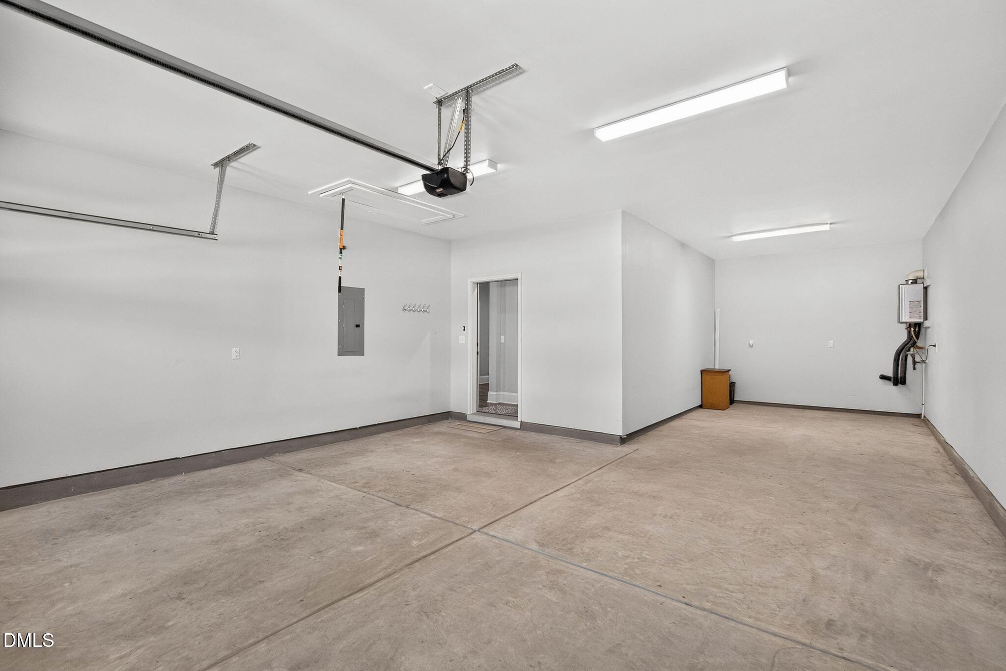 1737 Raven Falls Drive Property Photo 48