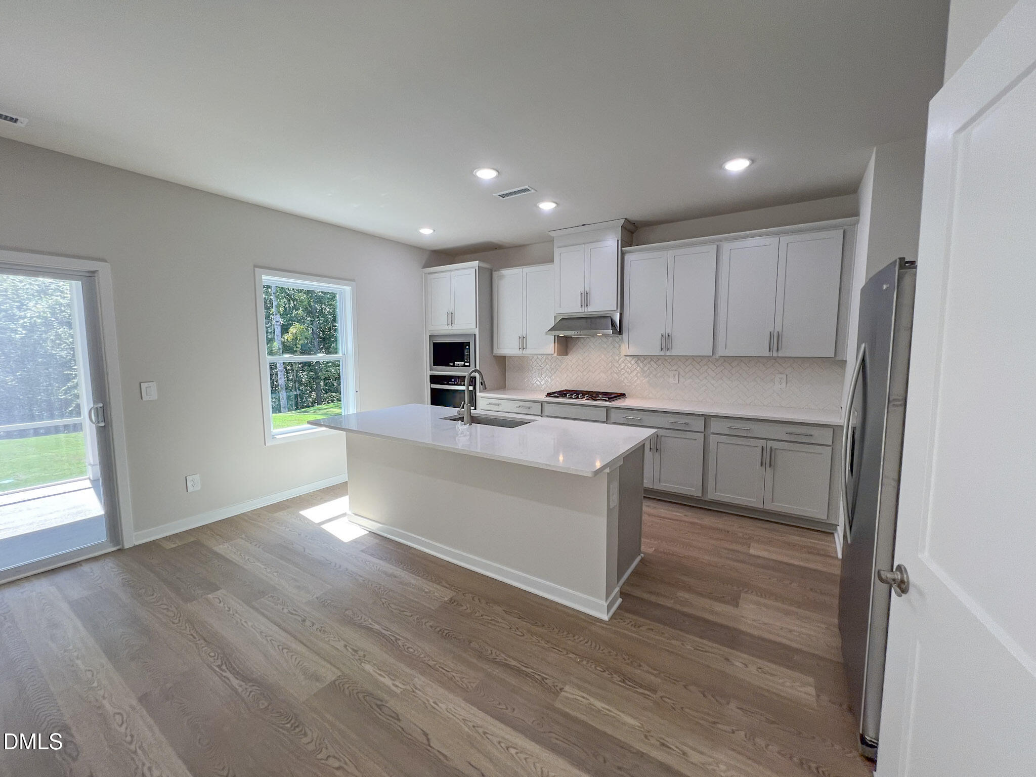 5962 Fallowfield Lane Property Photo 4