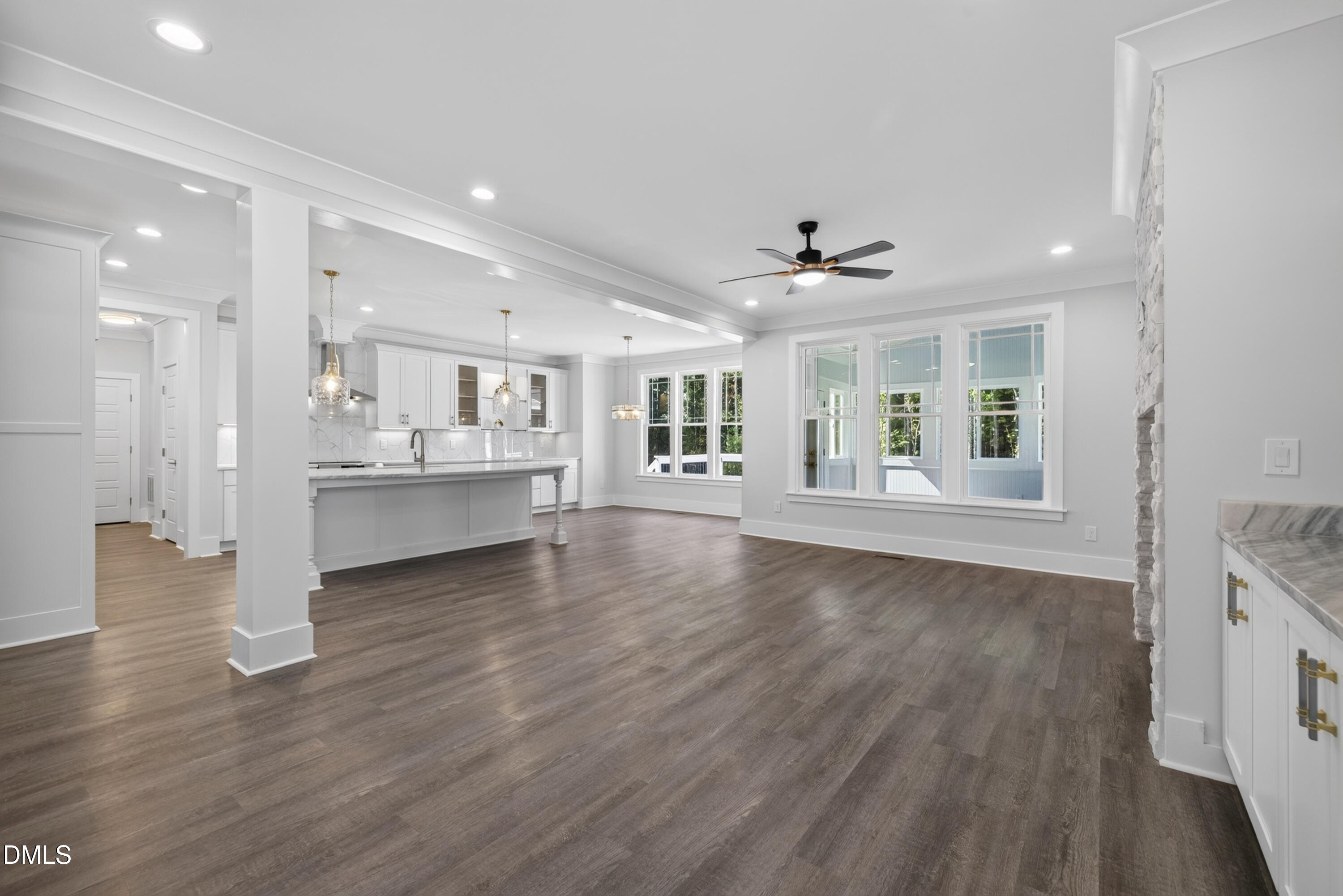 613 Darian Woods Drive Property Photo 10