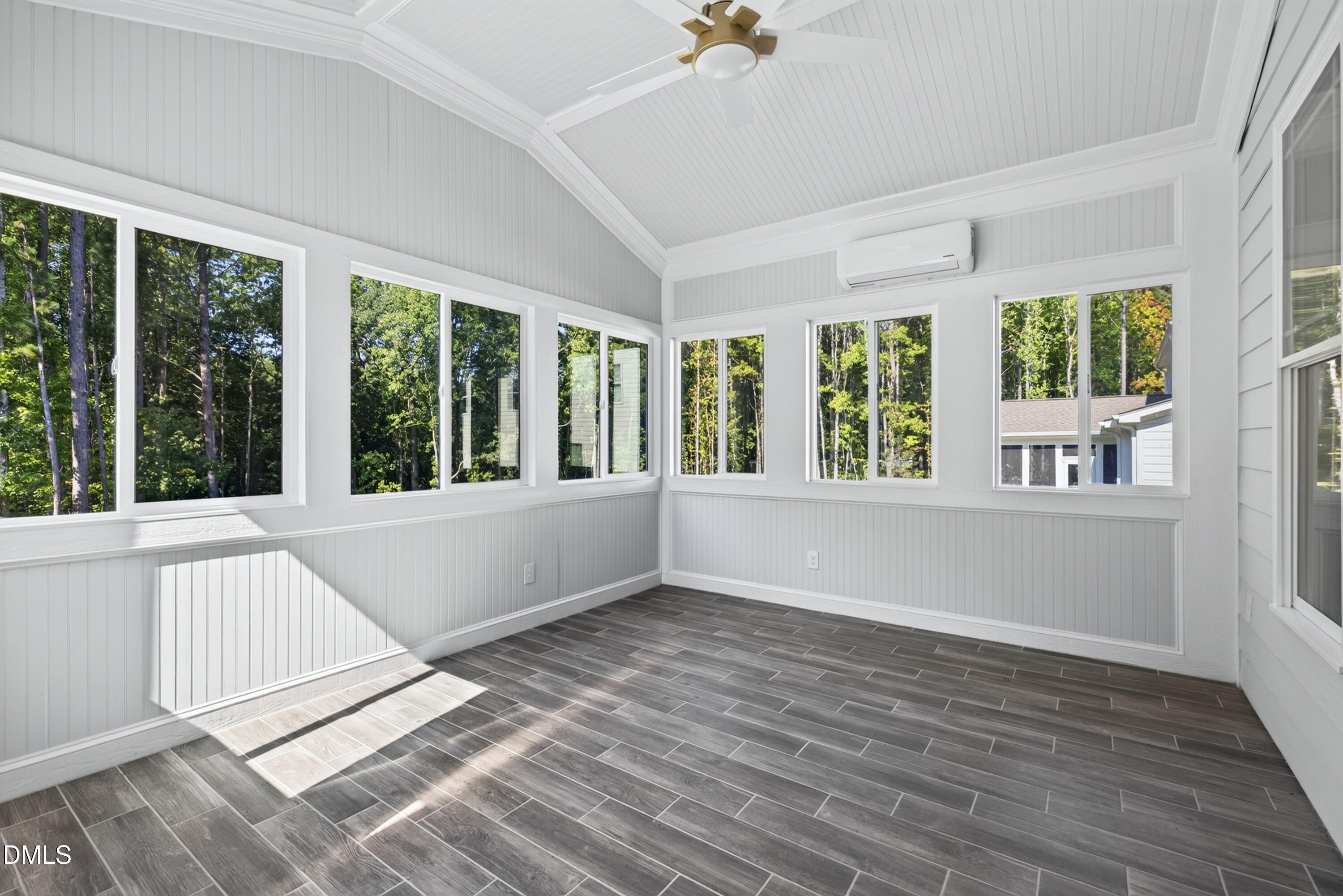 613 Darian Woods Drive Property Photo 23