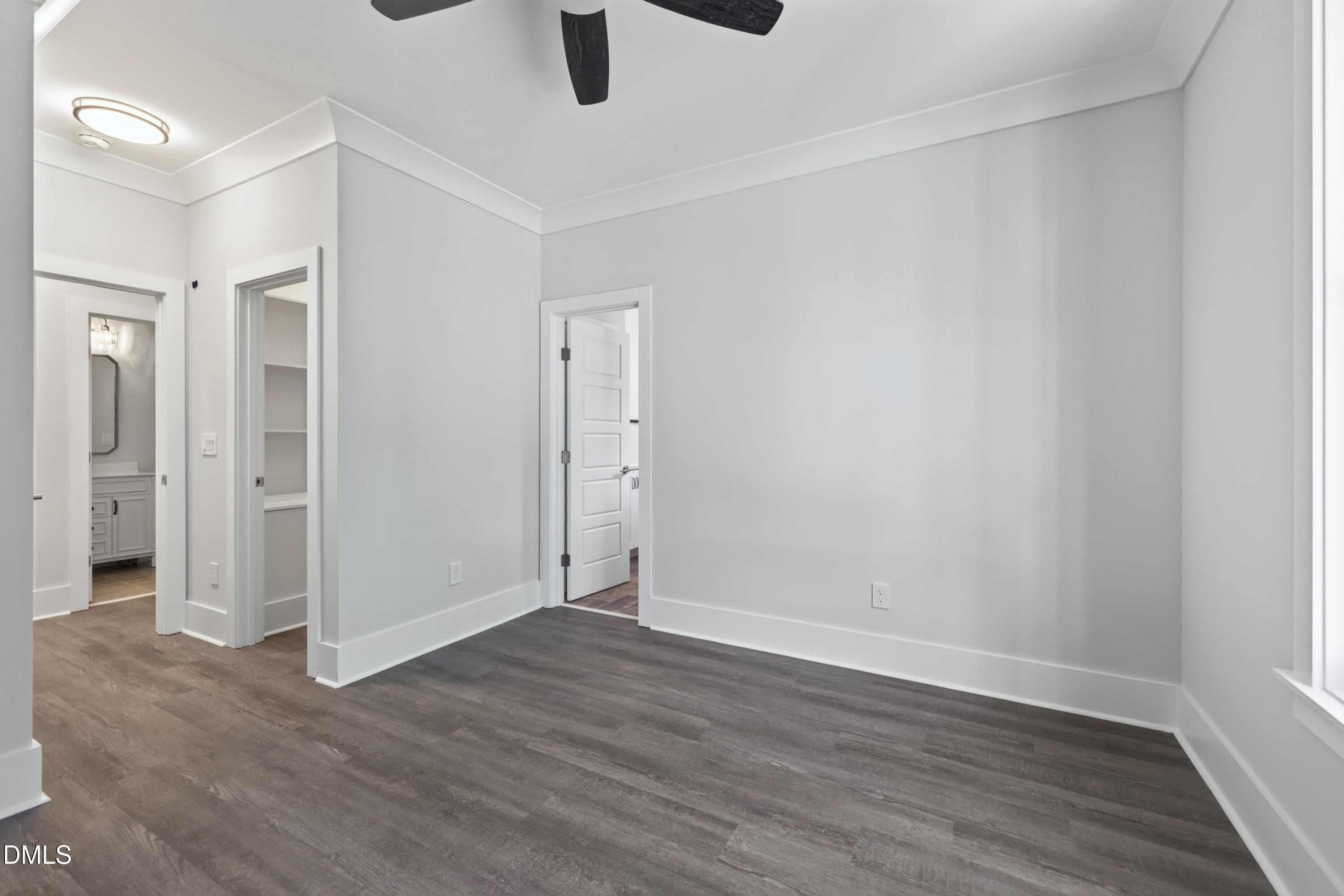 613 Darian Woods Drive Property Photo 32