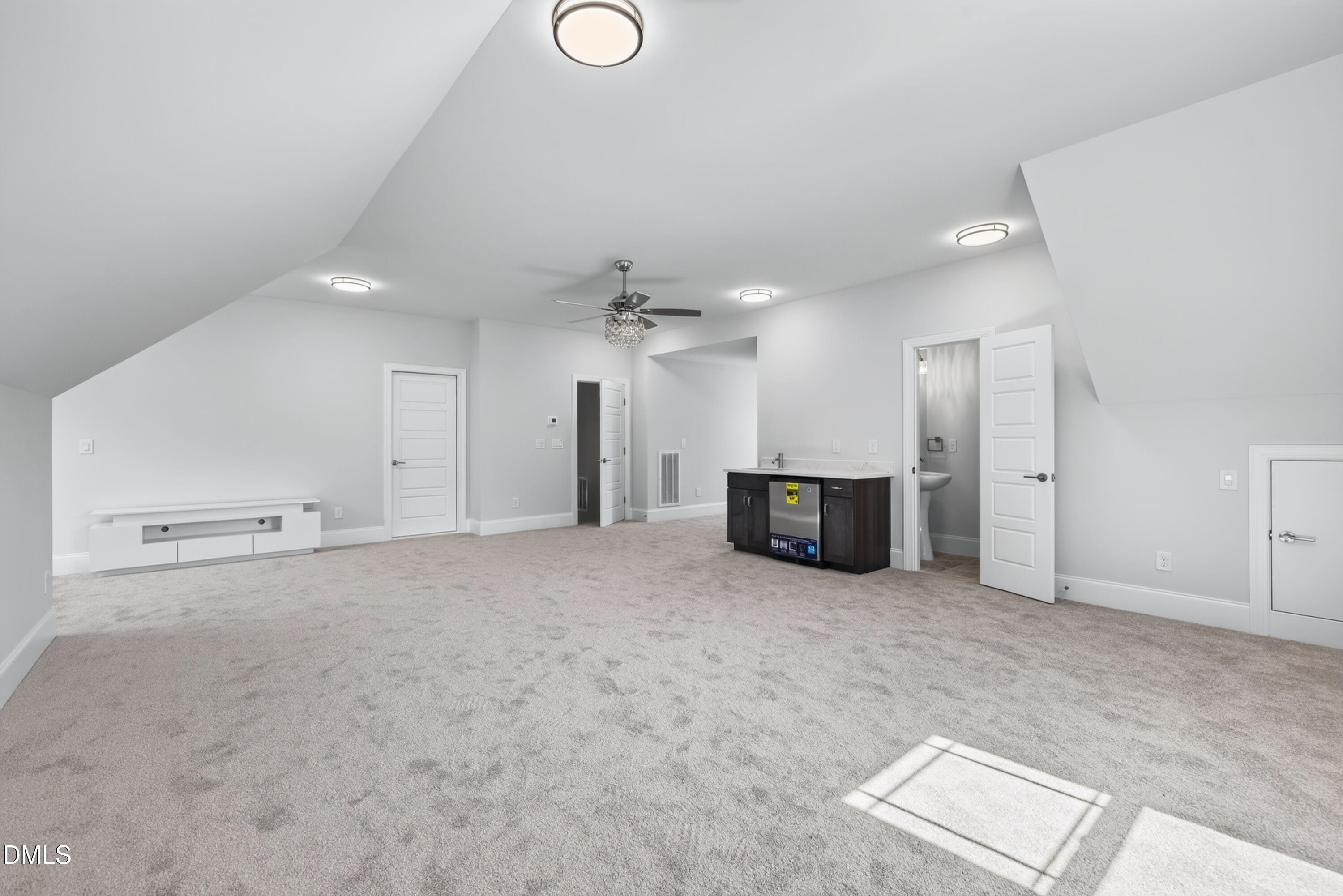 613 Darian Woods Drive Property Photo 60
