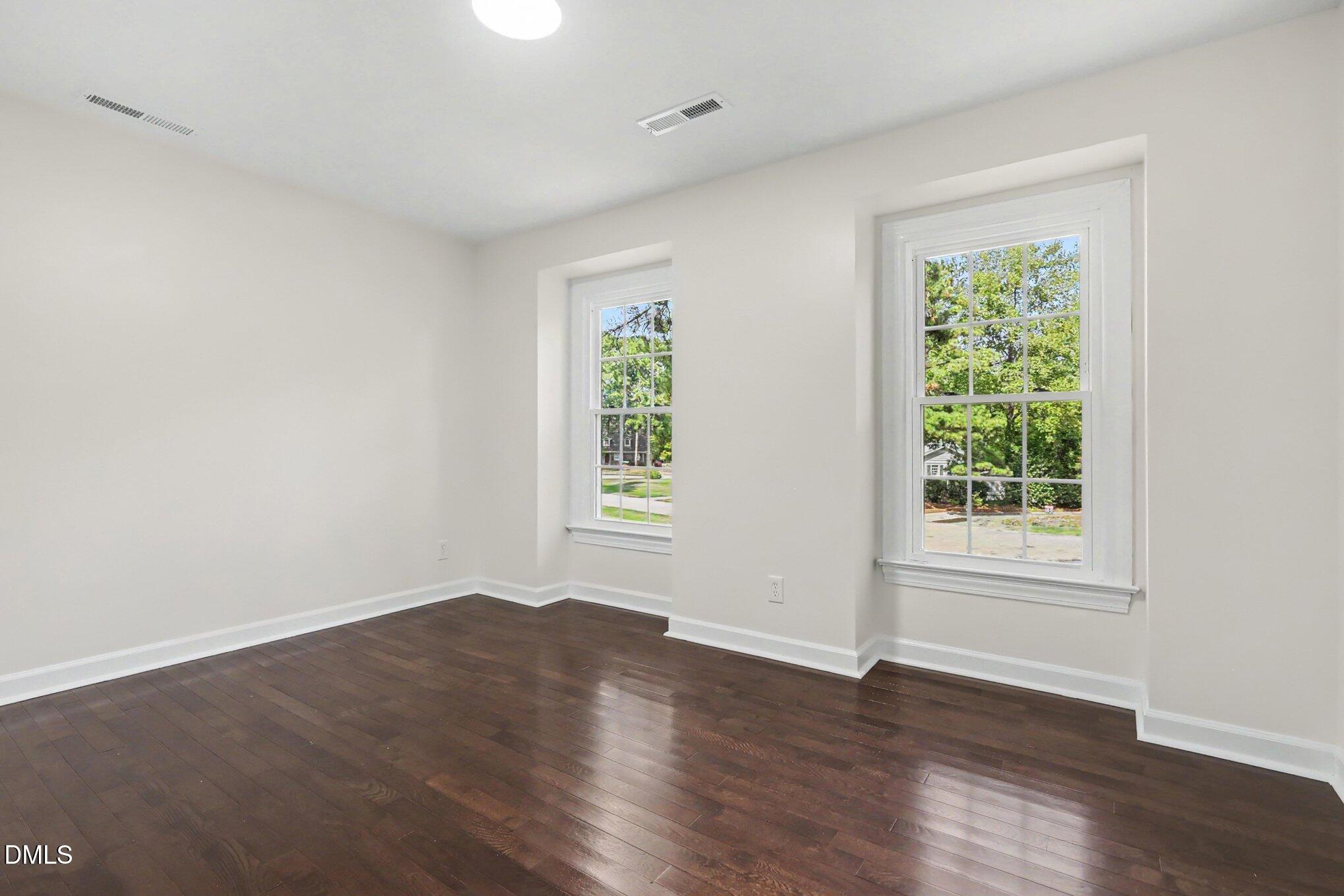 108 Buckingham Court Property Photo 25