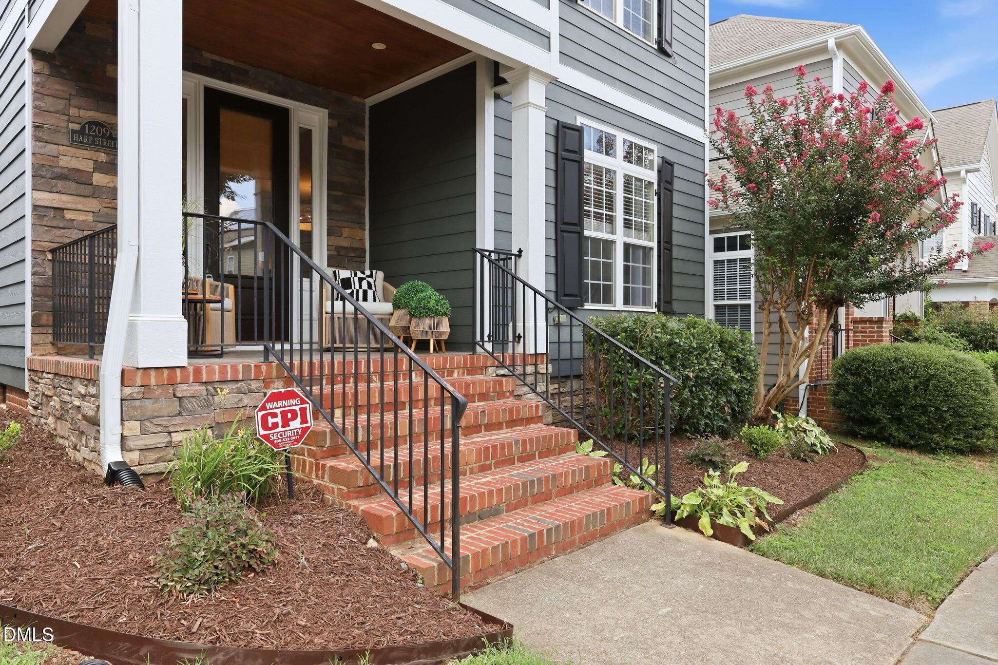 1209 Harp Street Property Photo 2