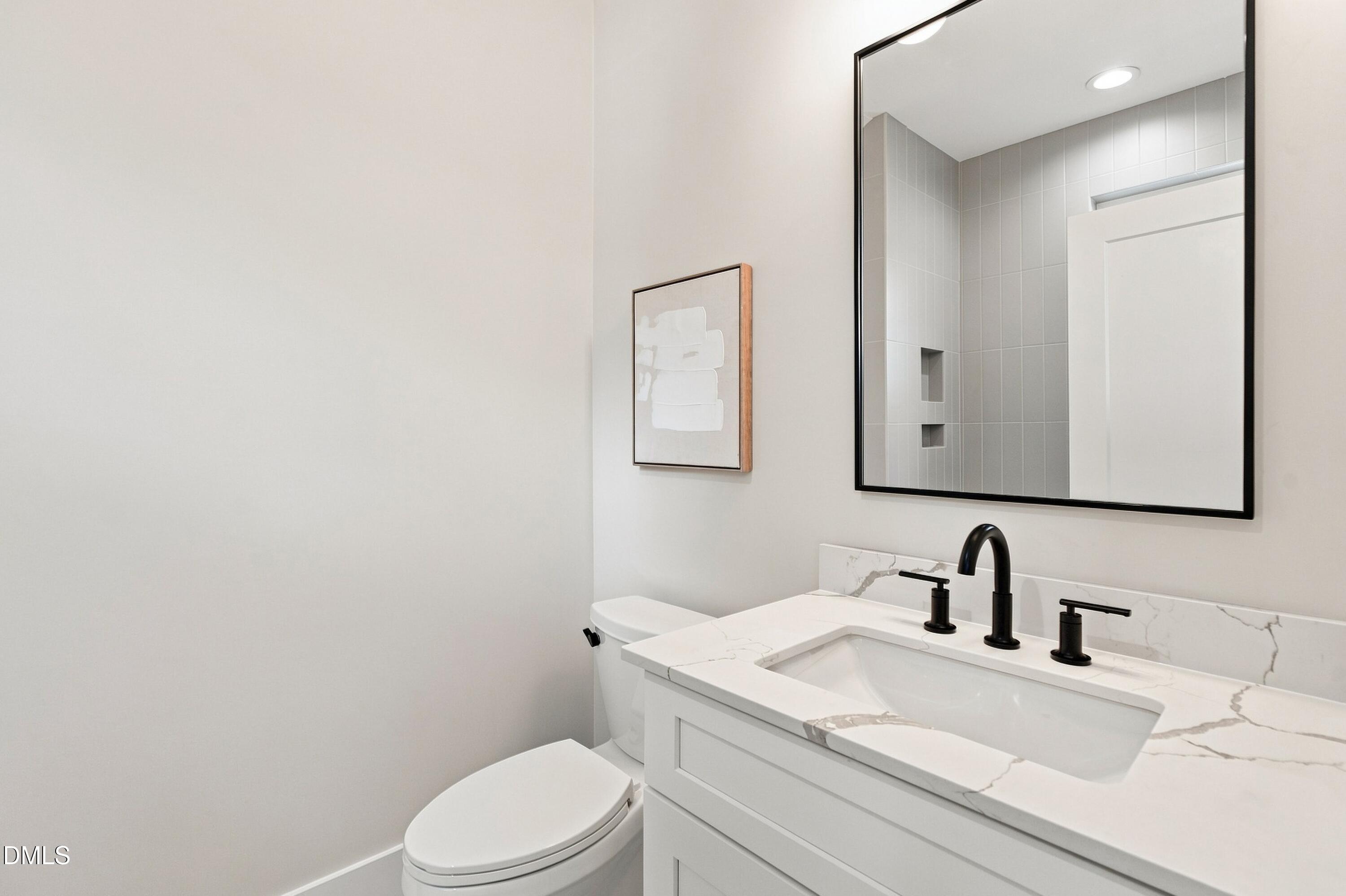 2921 Claremont Road Property Photo 38