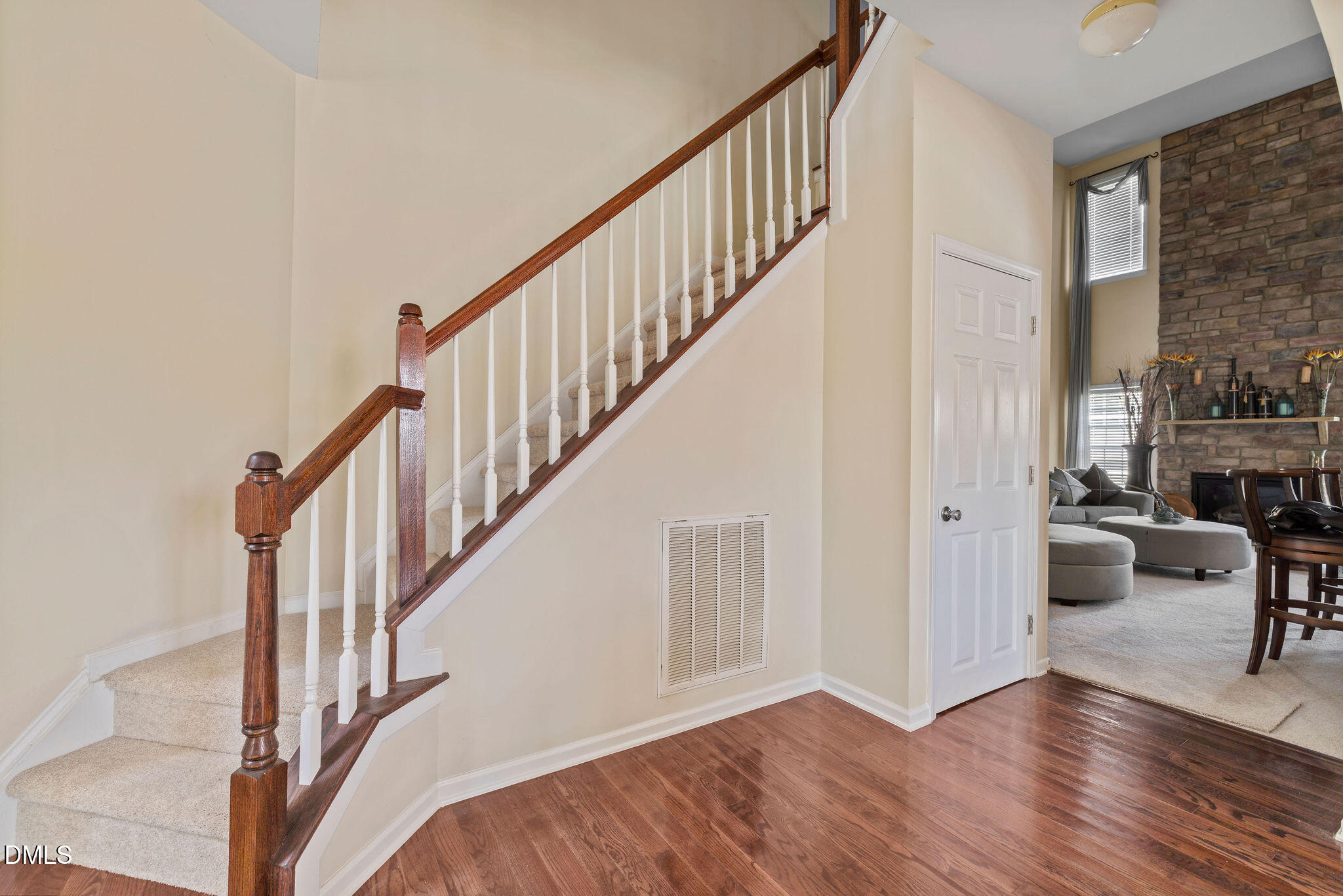 504 Thistlegate Trail Property Photo 14