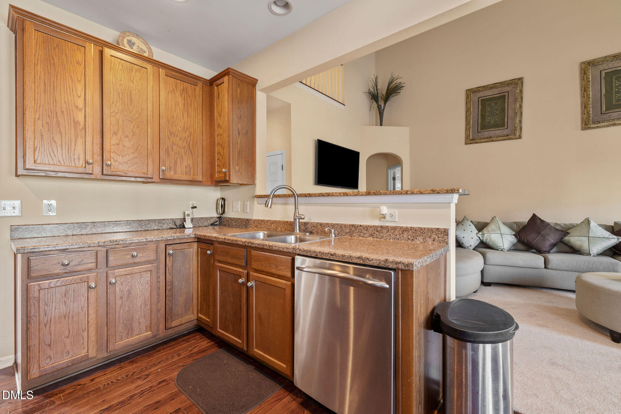 504 Thistlegate Trail Property Photo 18