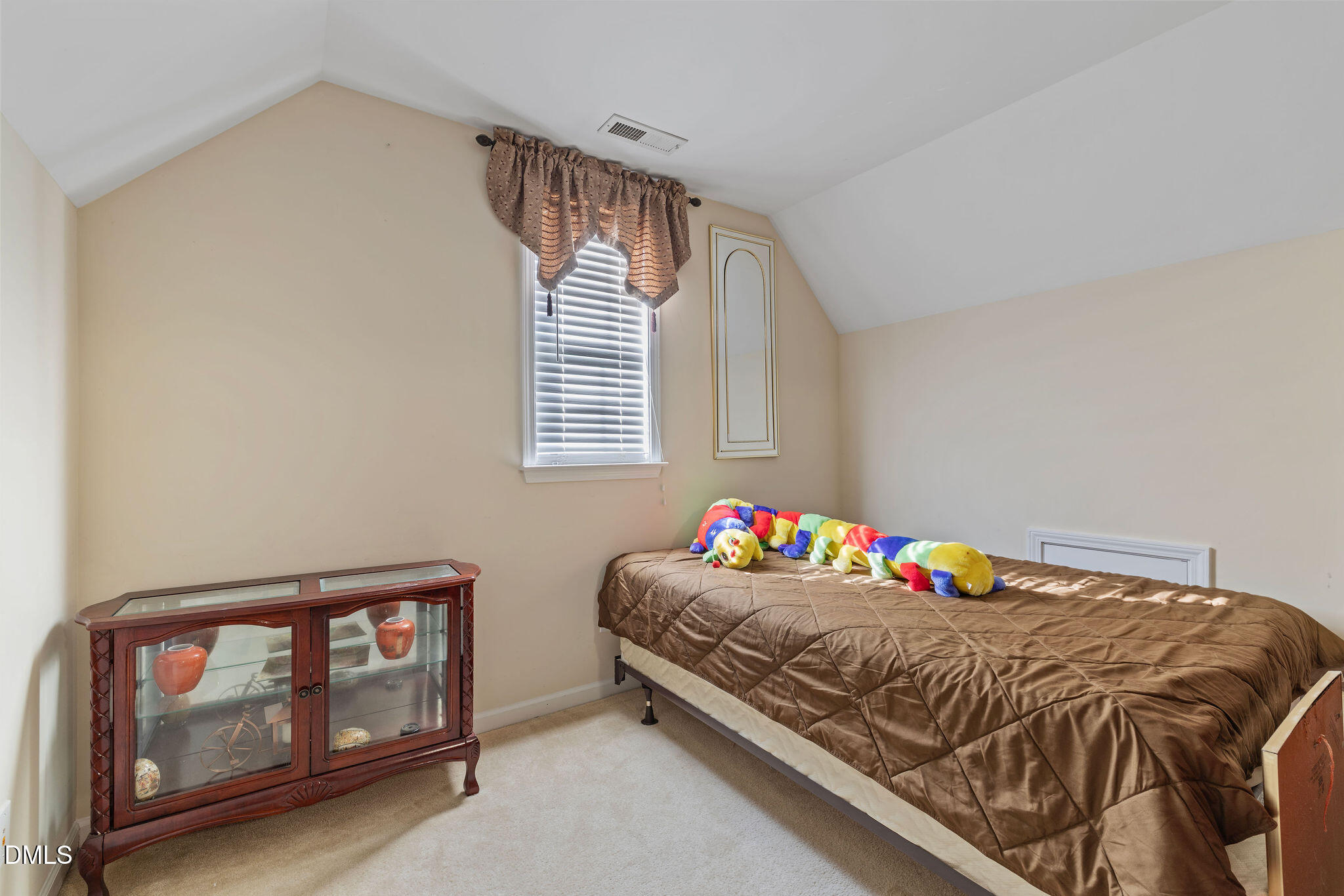 504 Thistlegate Trail Property Photo 32