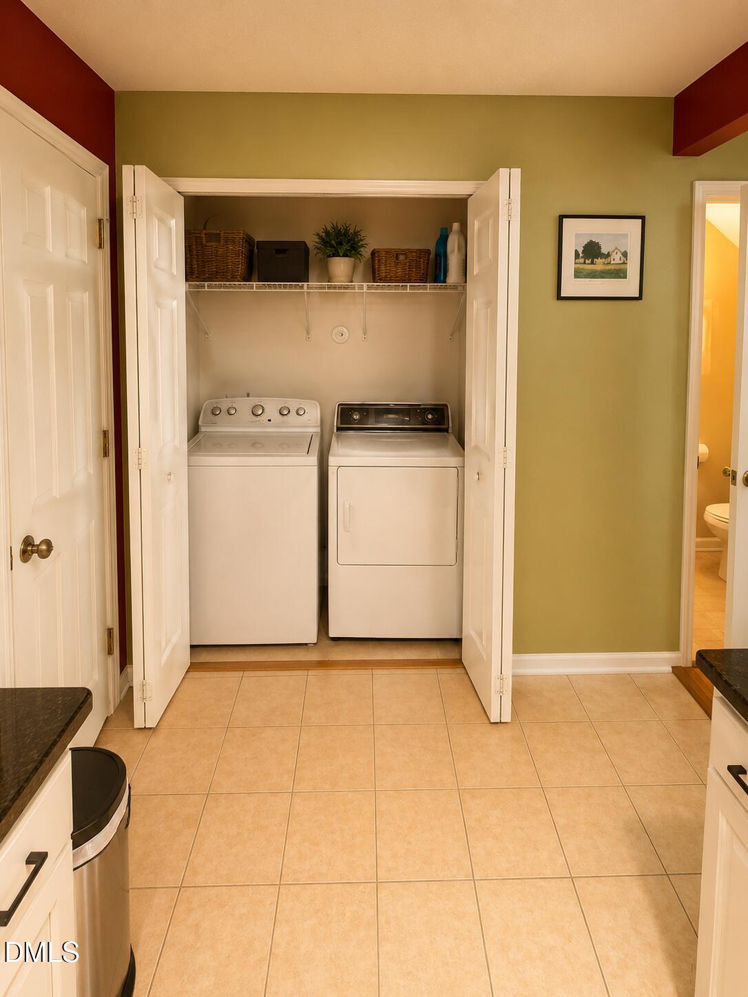 8129 Wesley Farm Drive Property Photo 6