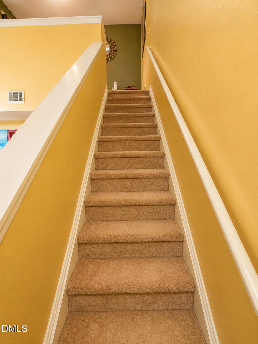 8129 Wesley Farm Drive Property Photo 16