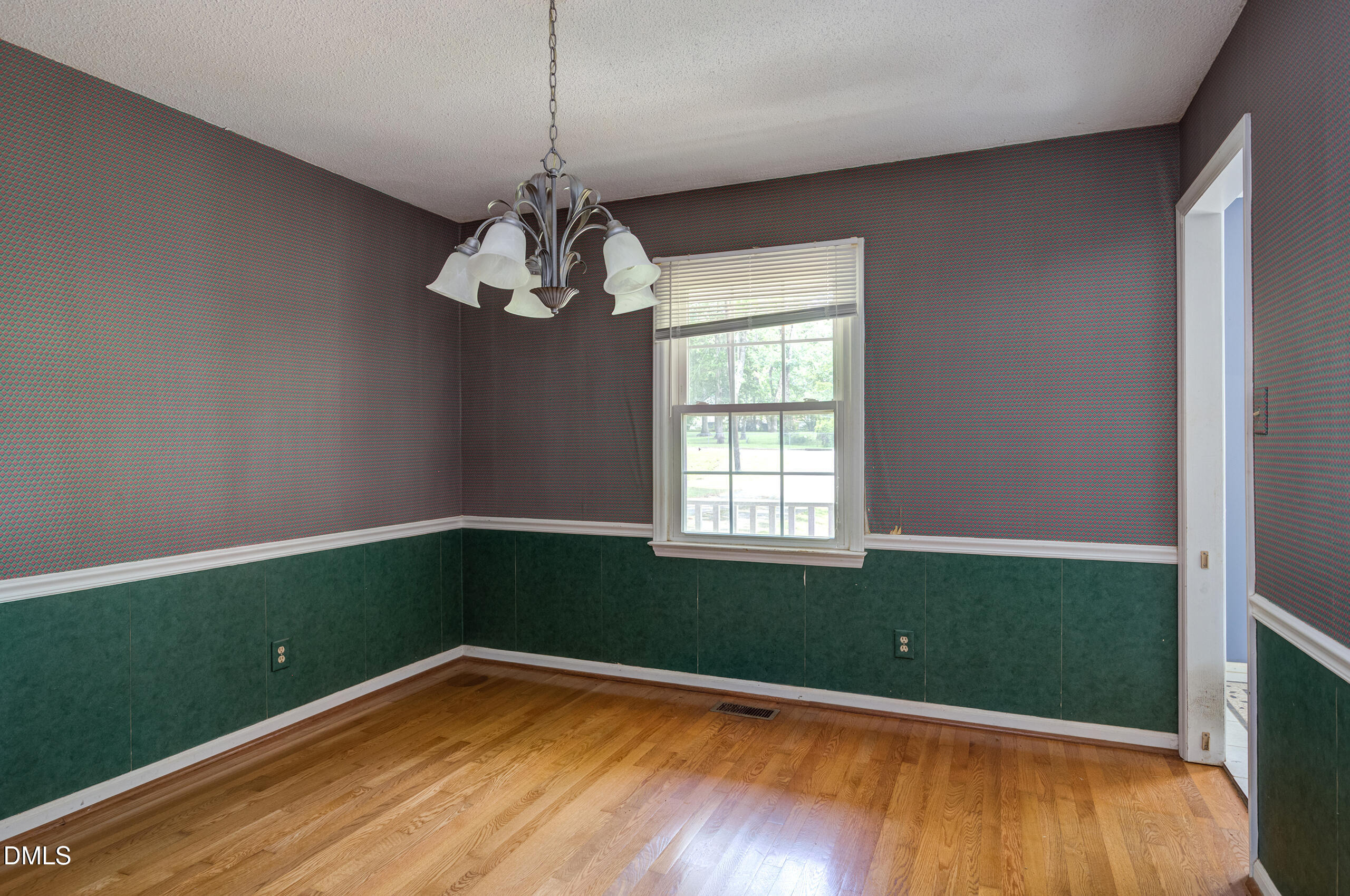 3308 Shaftsbury Street Property Photo 8