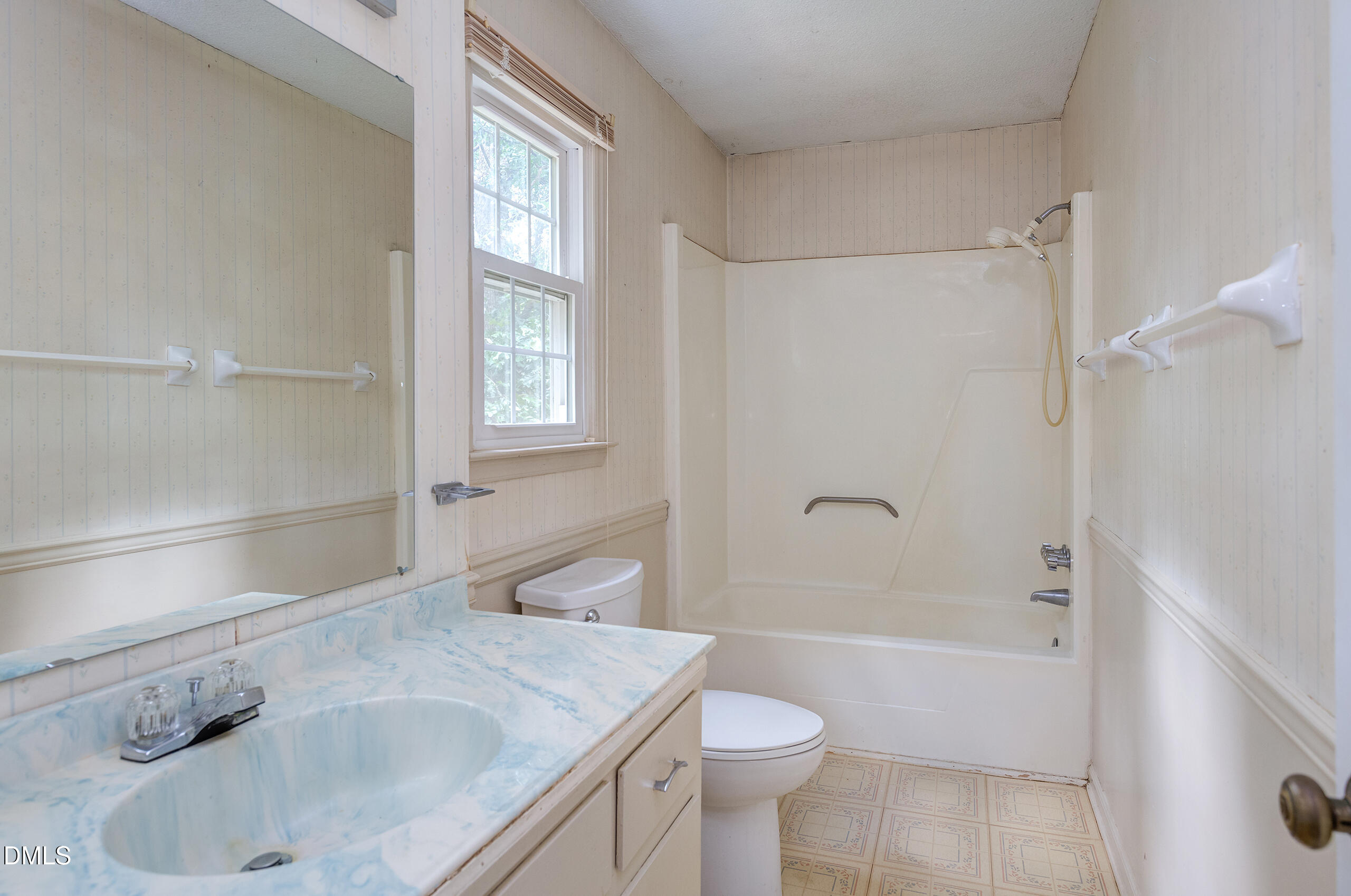 3308 Shaftsbury Street Property Photo 12