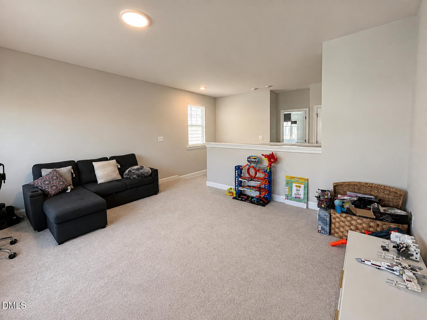 118 Faxton Way Property Photo 32