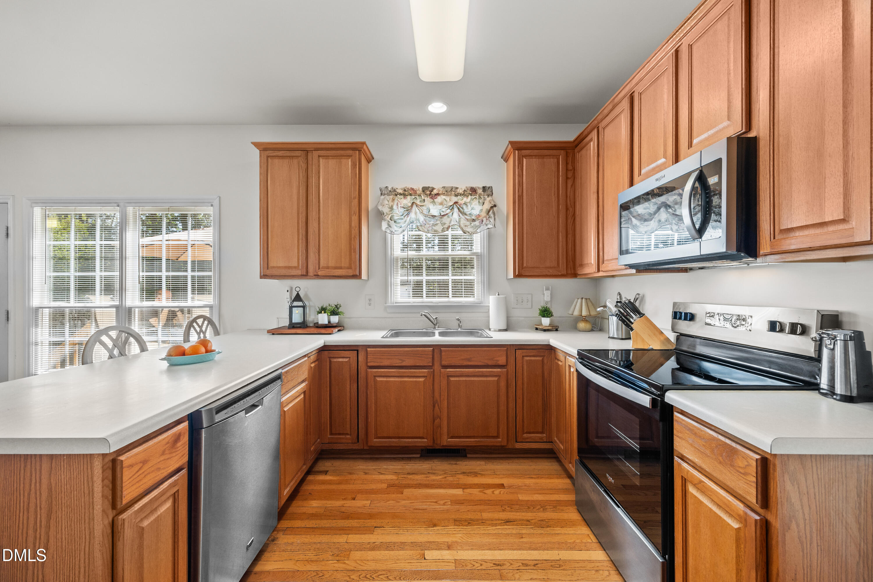 1407 Autumn Ridge Drive Property Photo 18