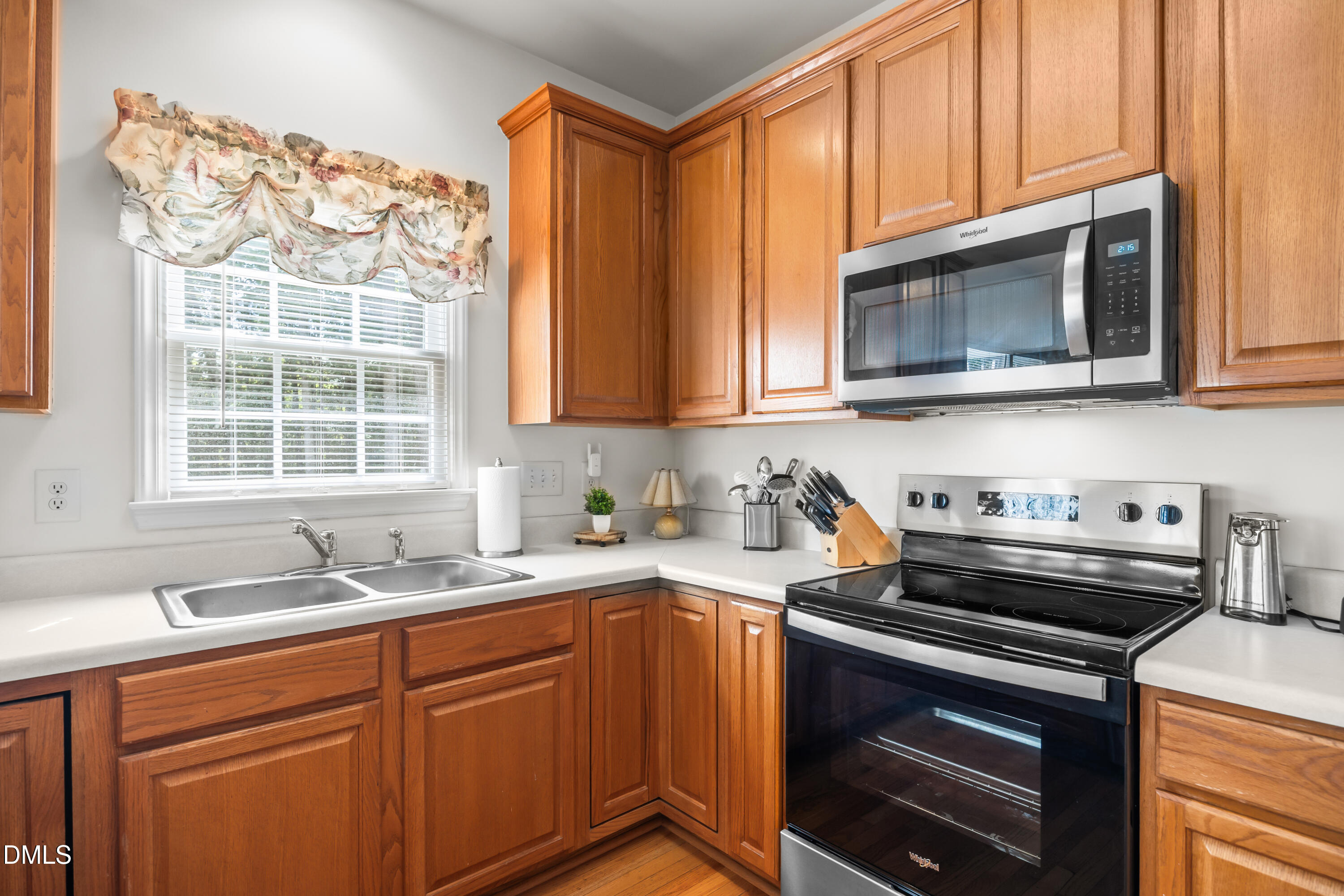 1407 Autumn Ridge Drive Property Photo 19