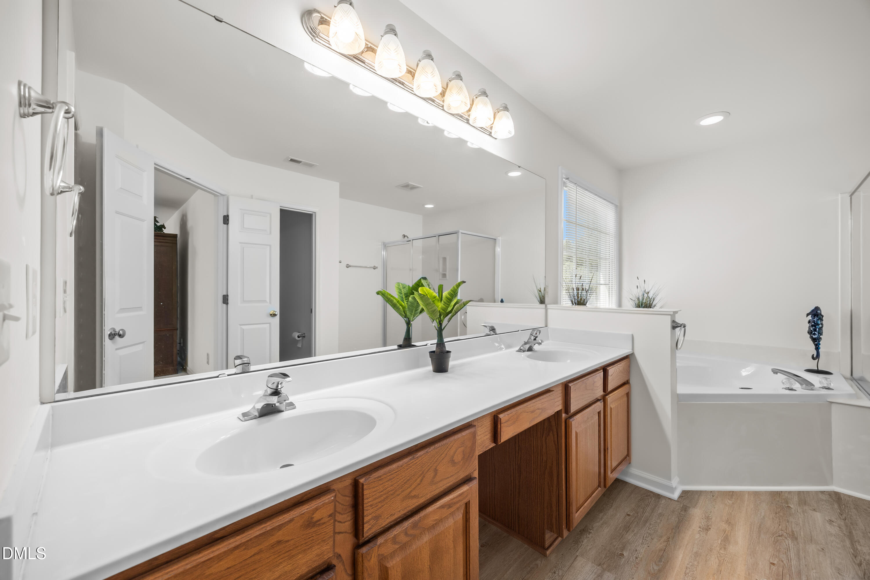 1407 Autumn Ridge Drive Property Photo 37