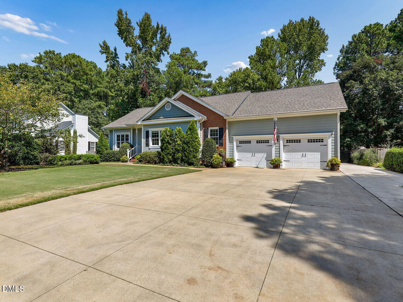 1012 Hadrian Drive Property Photo 2