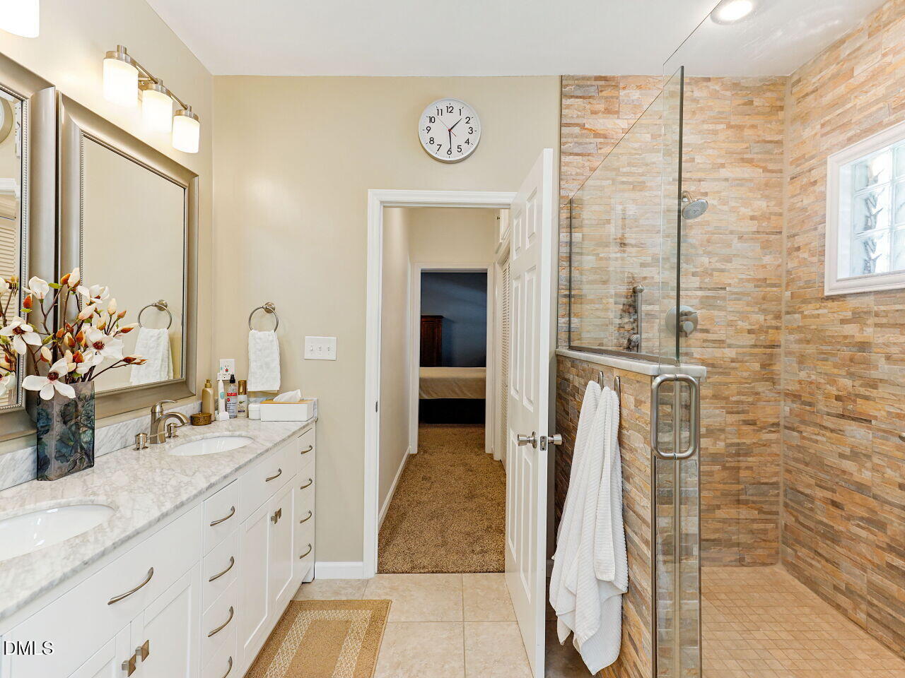1012 Hadrian Drive Property Photo 19