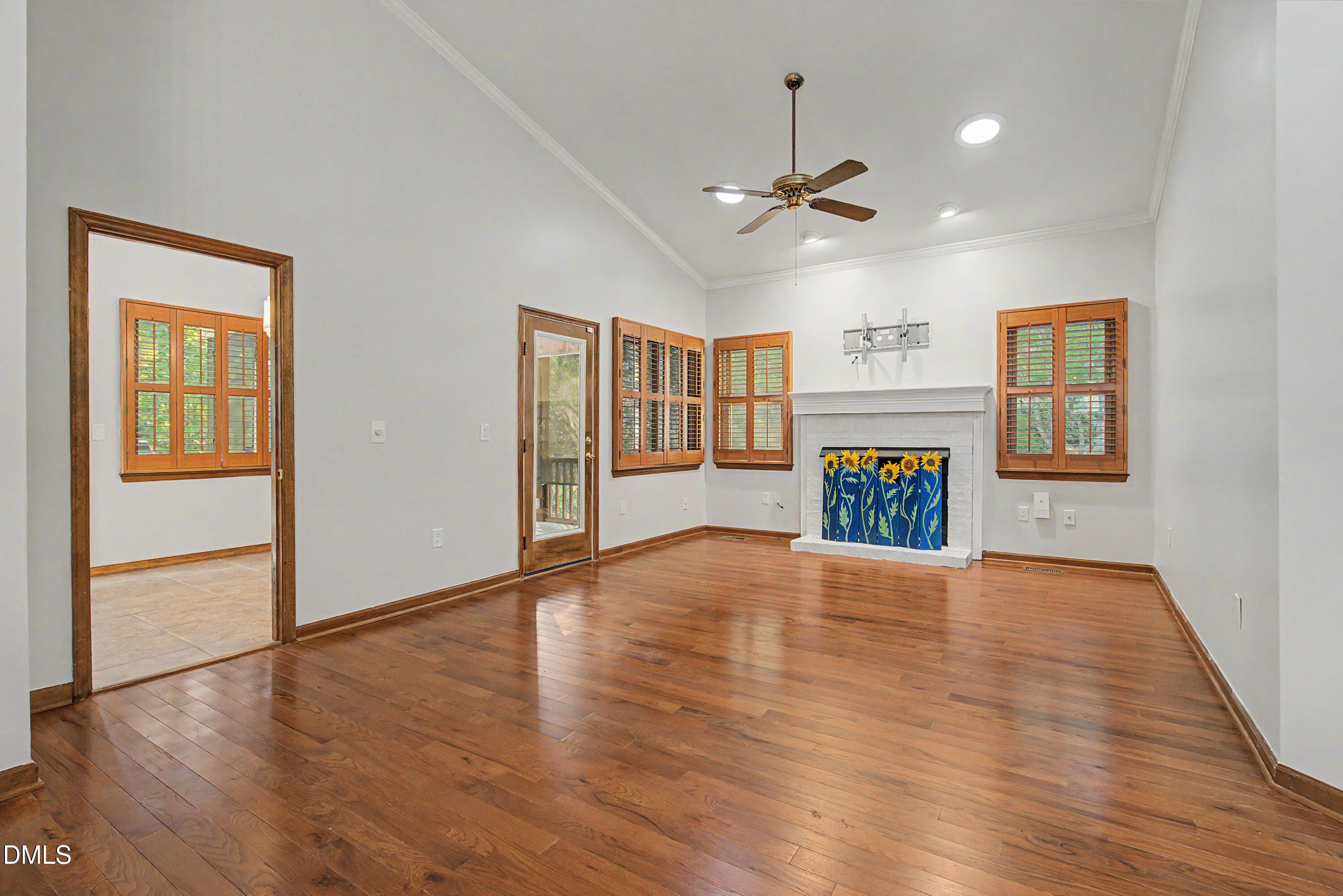113 Tiercel Court Property Photo 3