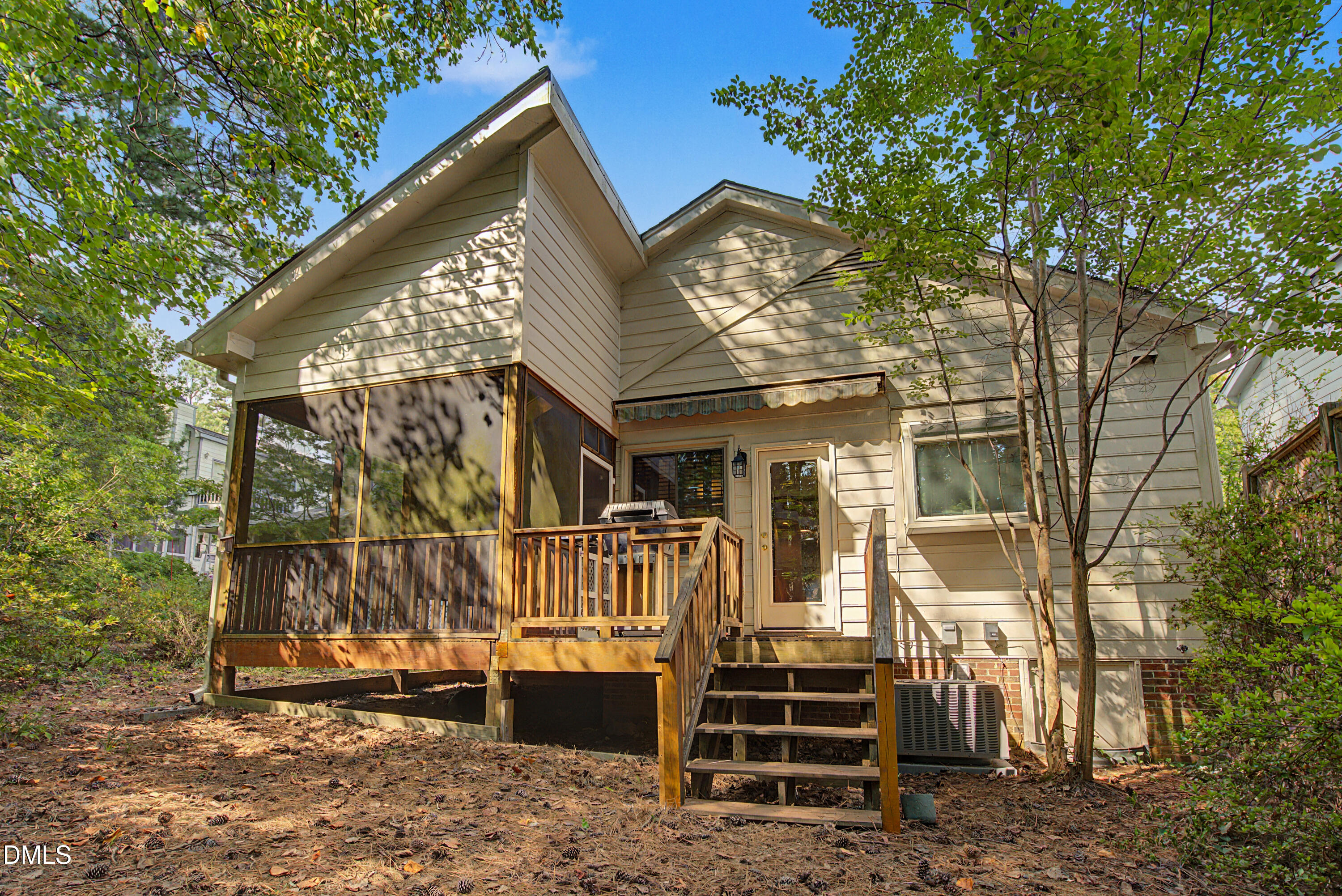 113 Tiercel Court Property Photo 31
