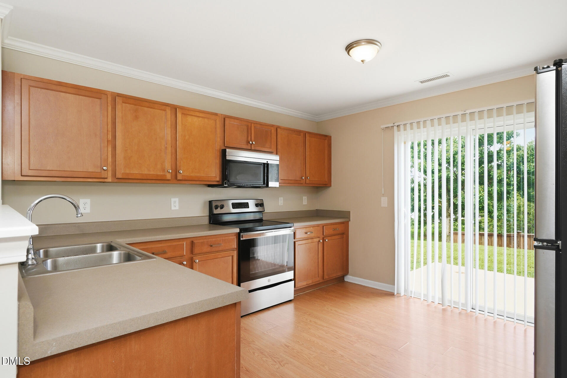 4510 Charismatic Drive Property Photo 5