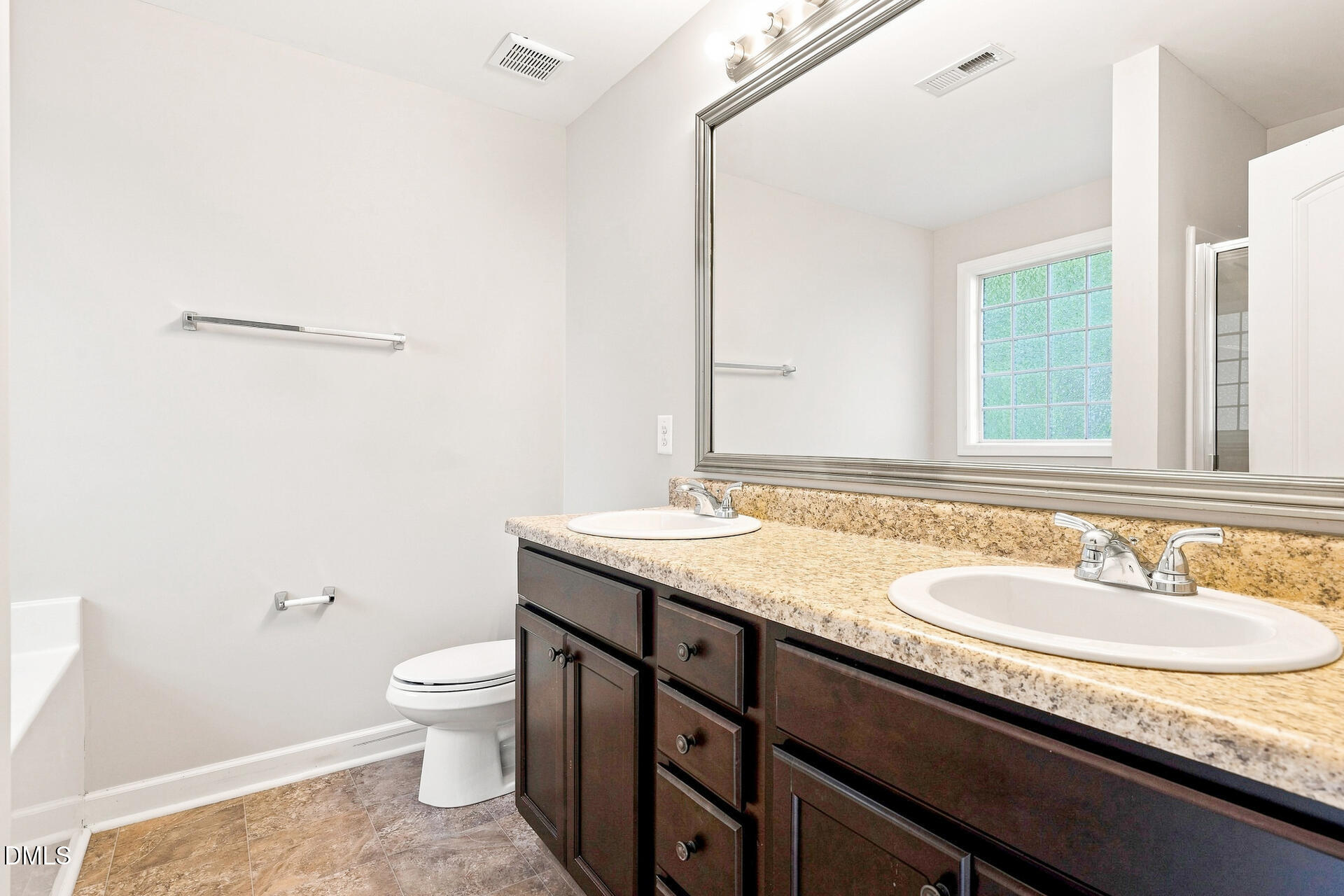 1216 Braemar Highland Drive Property Photo 4