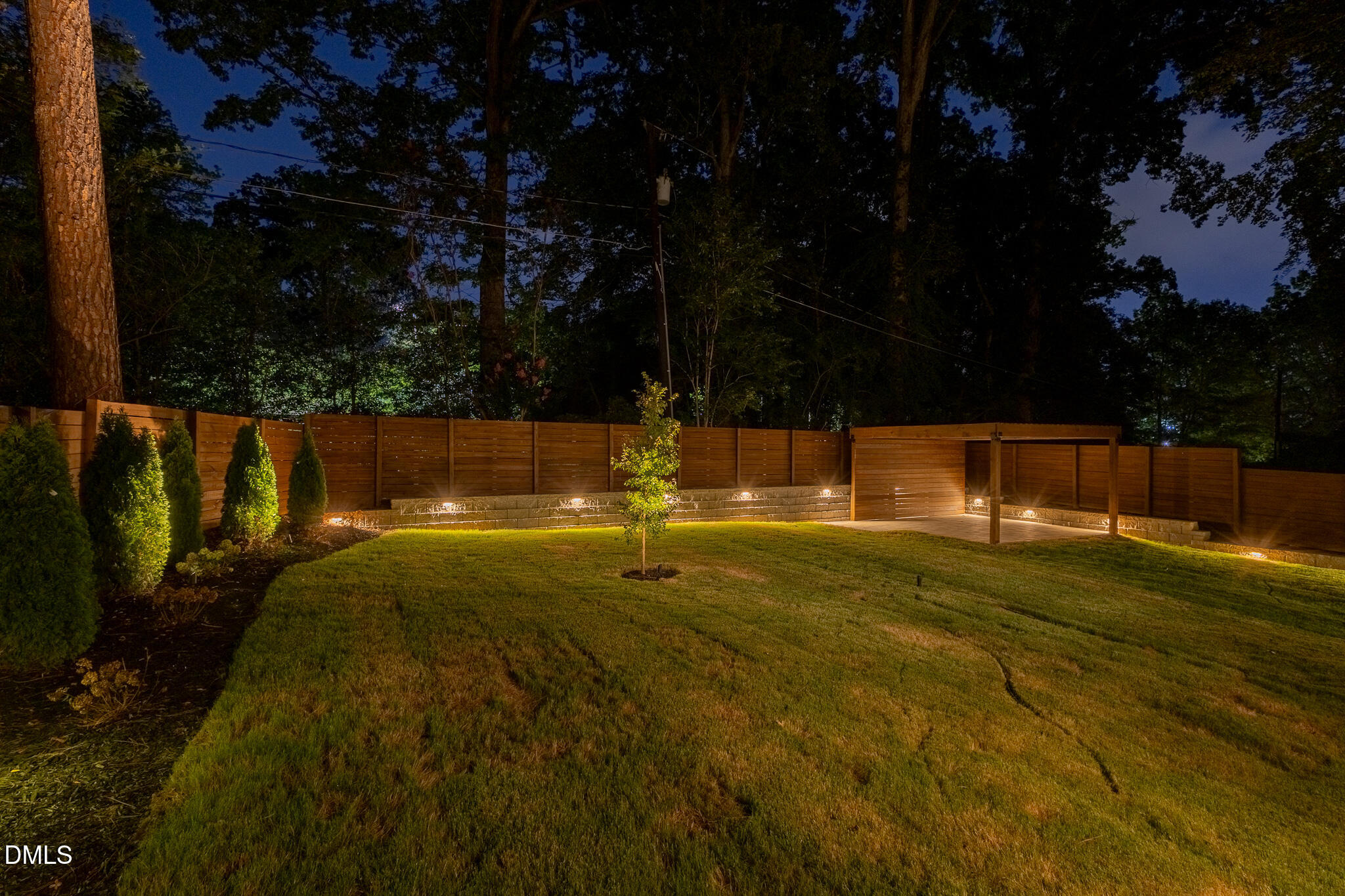 1004 Sycamore Street Property Photo 4