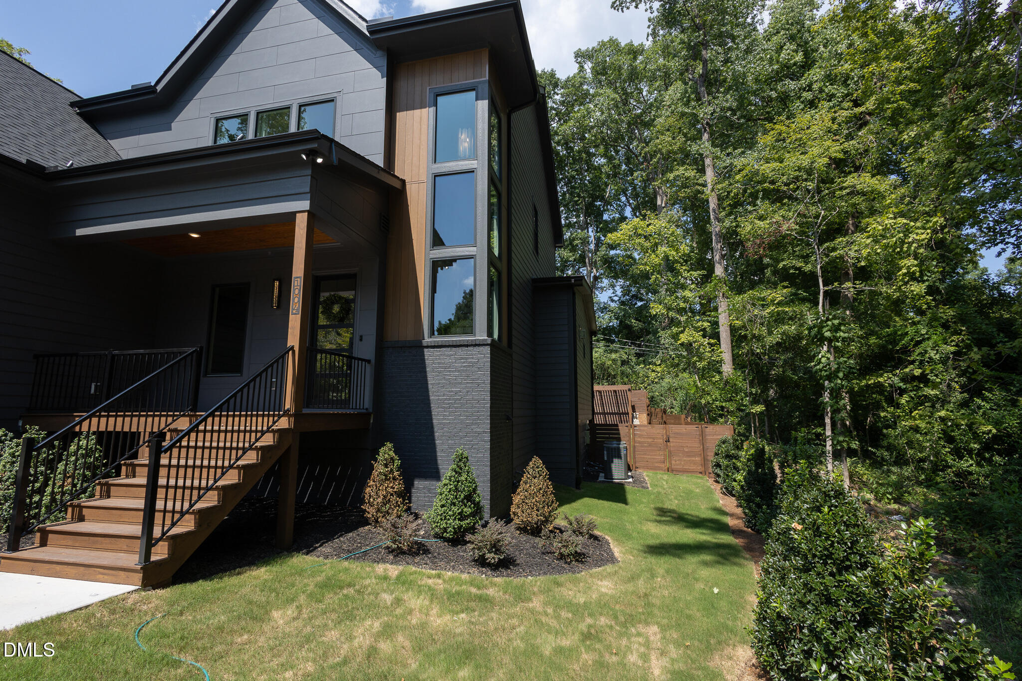 1004 Sycamore Street Property Photo 52