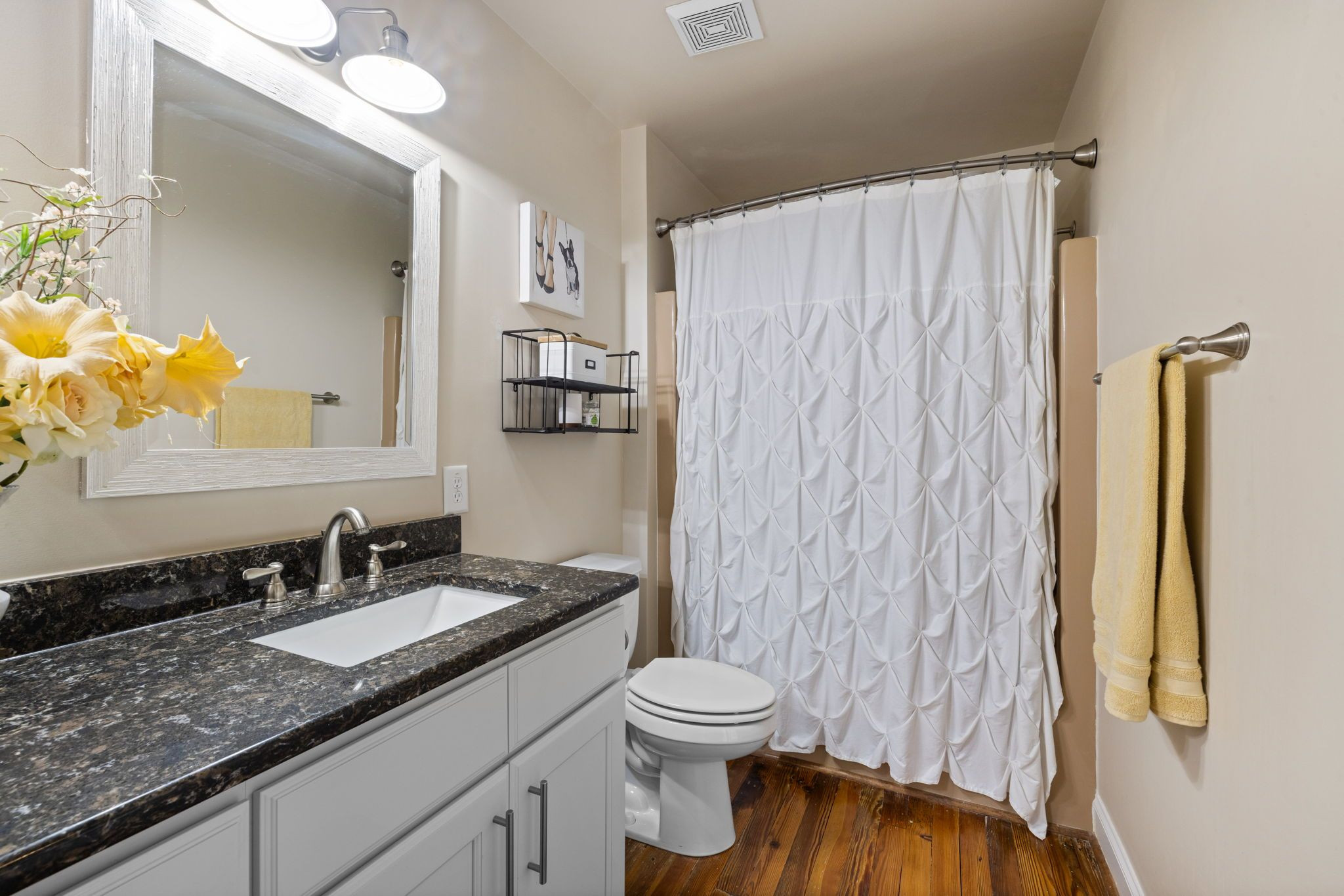 813 Brewer Avenue B Property Photo 18