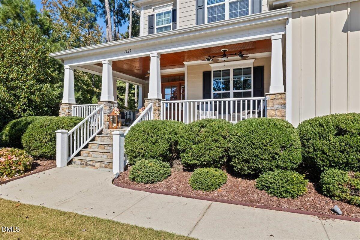 1129 Hollymont Drive Property Photo 4