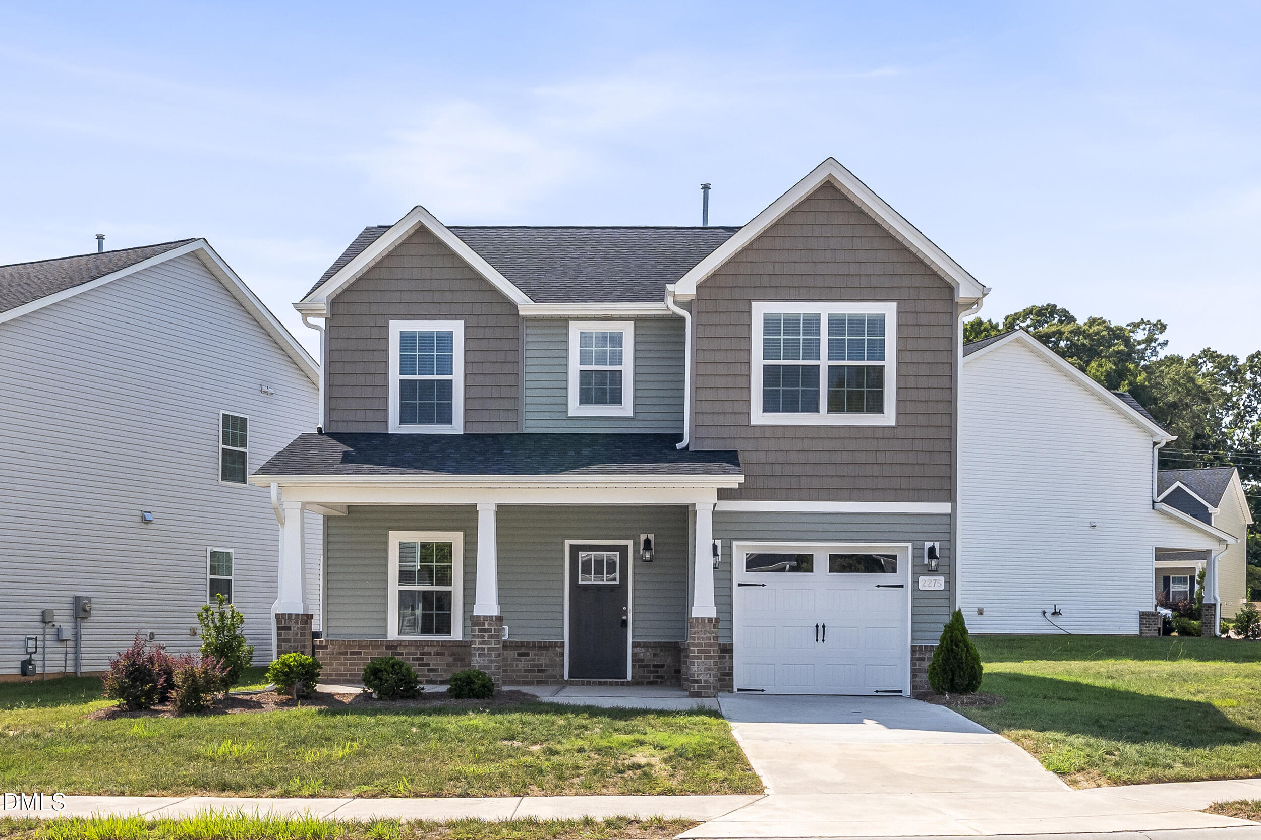 2275 Campbell Loop Property Photo 1