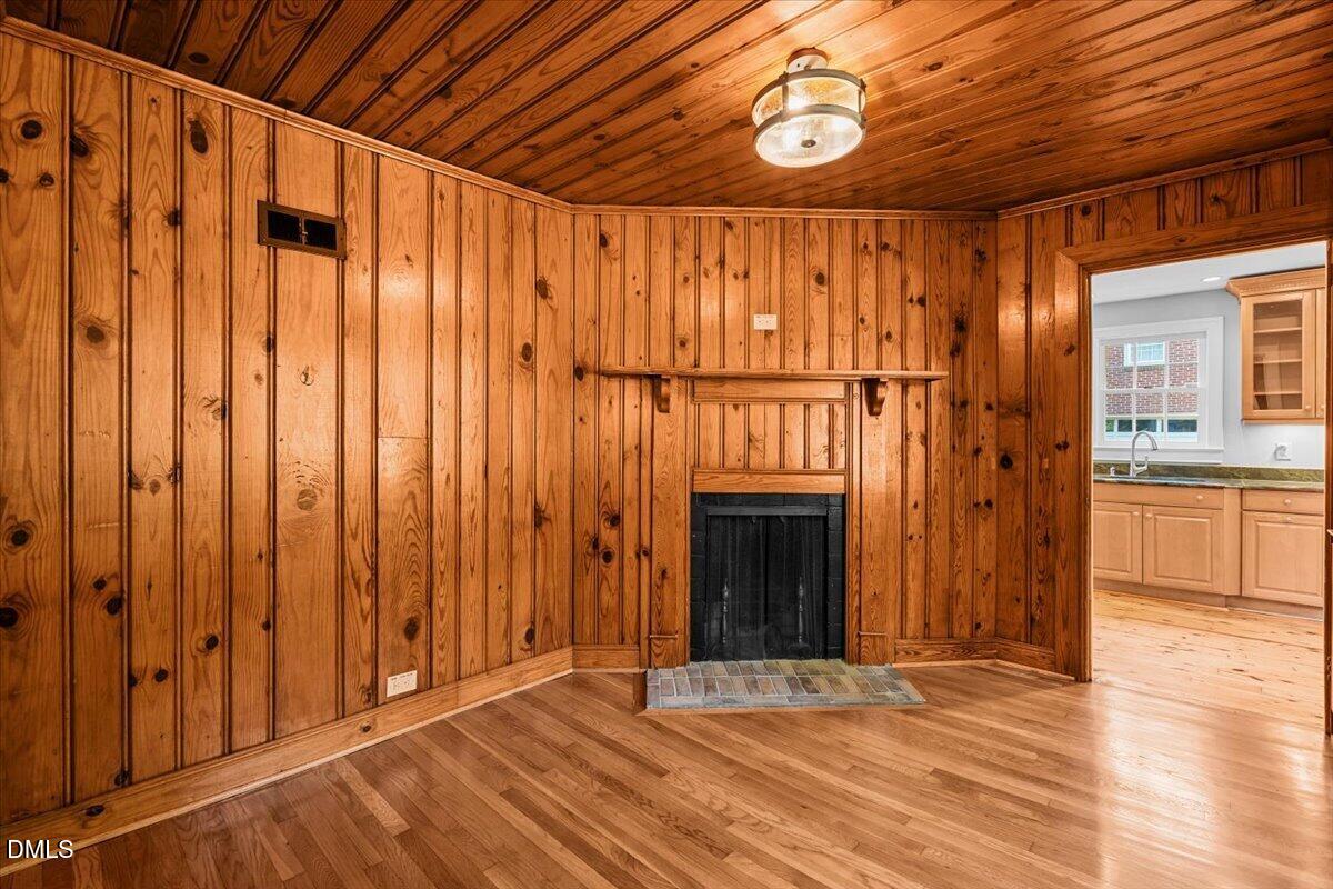 2702 Augusta Drive Property Photo 26
