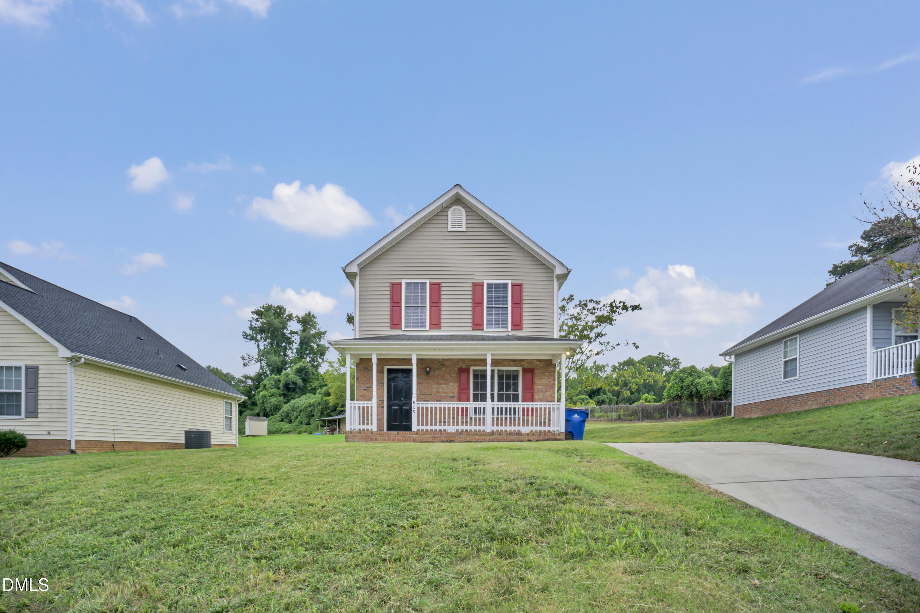 809 Elkhart Drive Property Photo 3