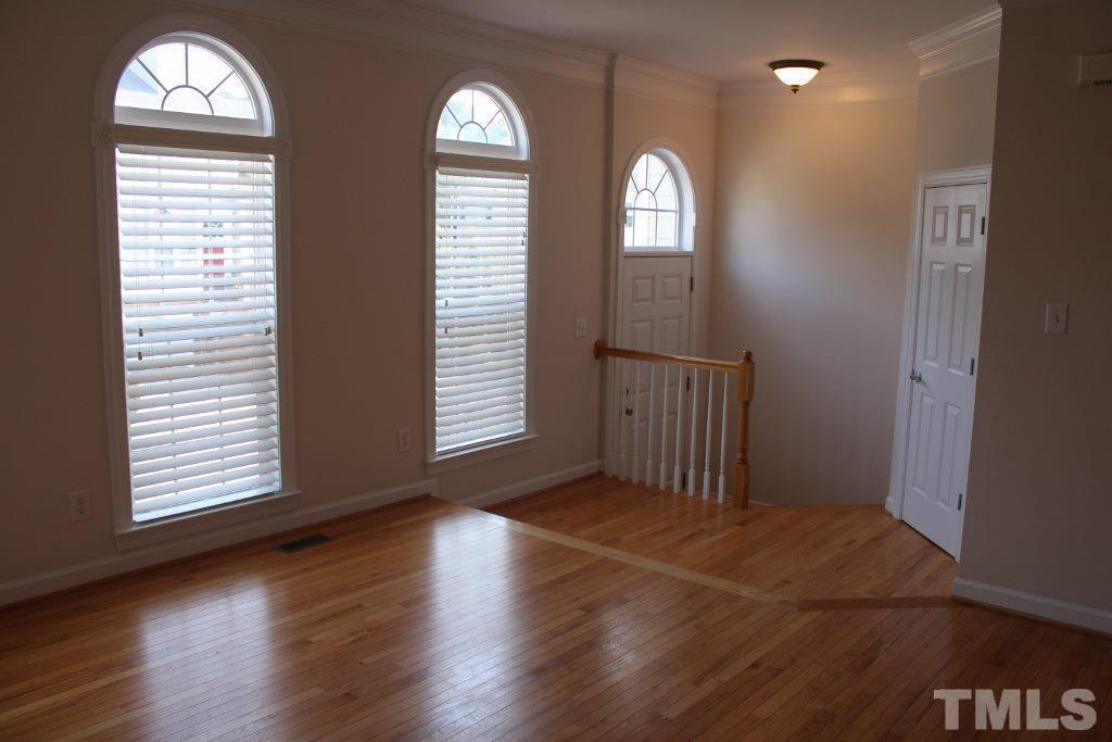 303 Kirkeenan Circle Property Photo 4