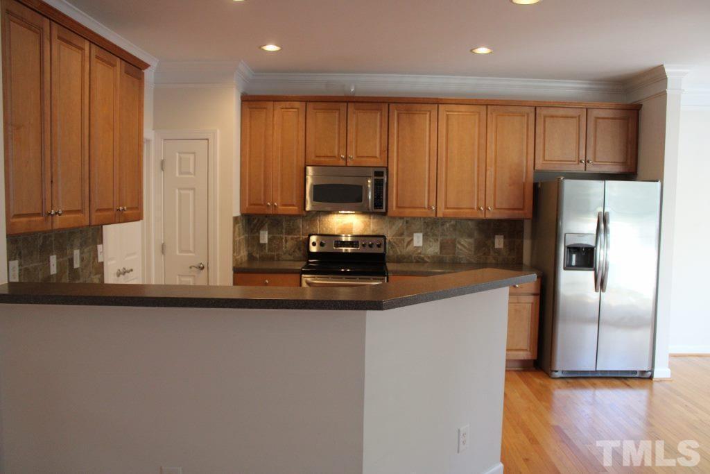 303 Kirkeenan Circle Property Photo 8