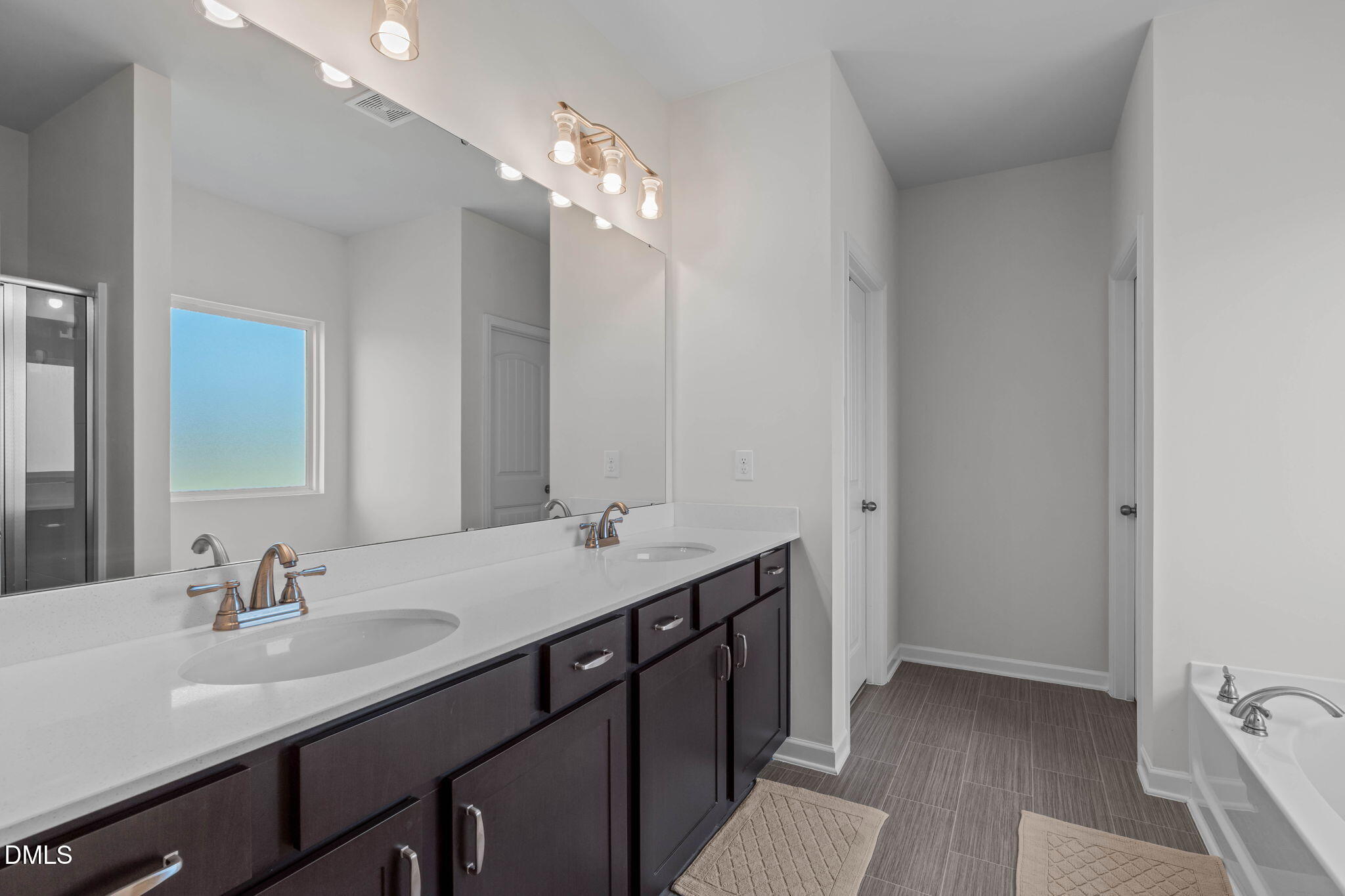 88 Patriot Place Property Photo 19