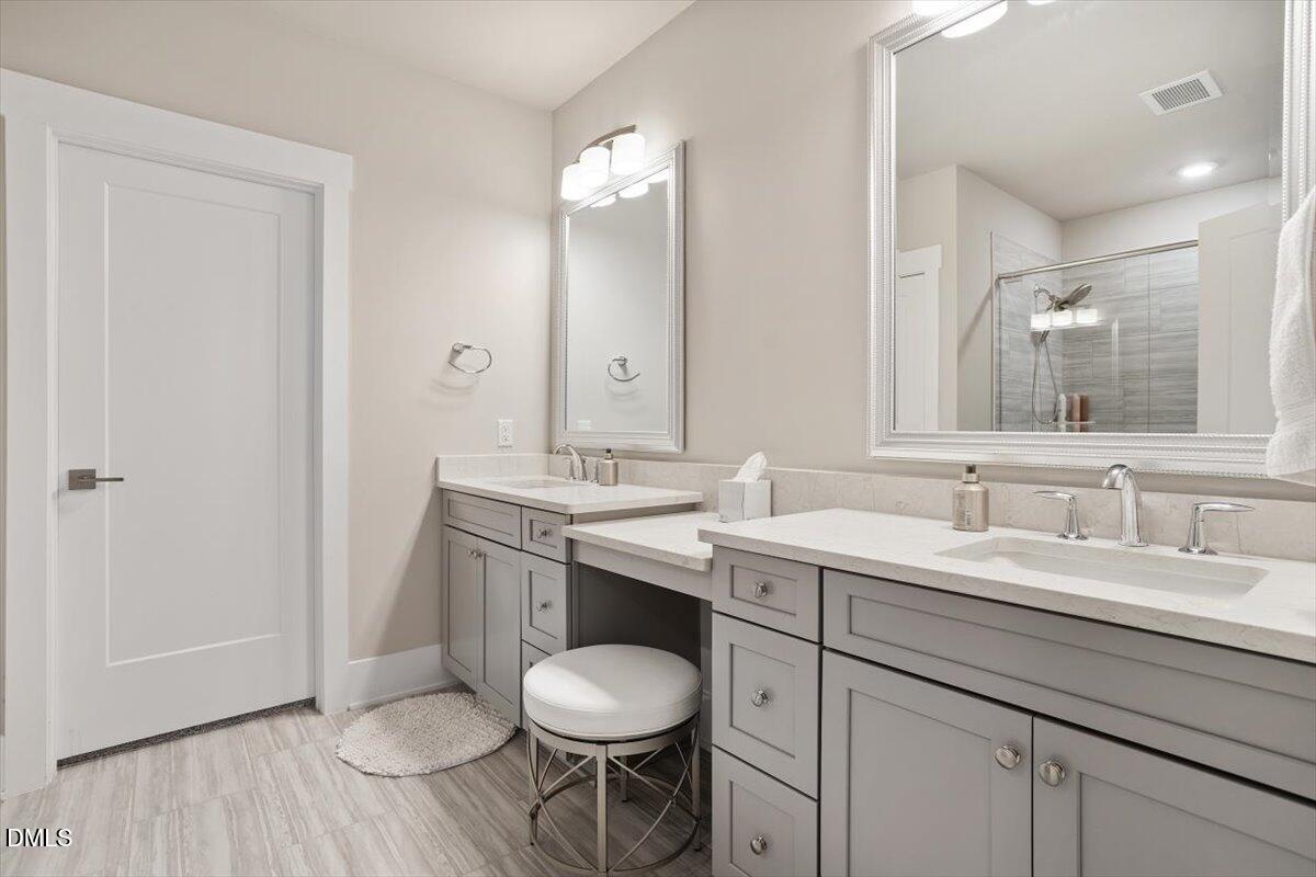10530 Sablewood Drive 215 Property Photo 29