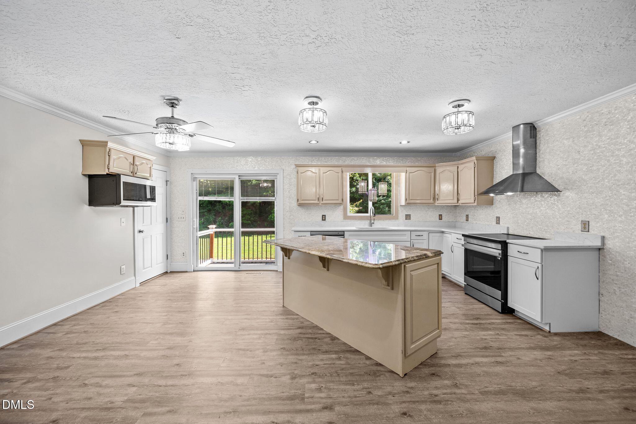 949 Dav Road Property Photo 11