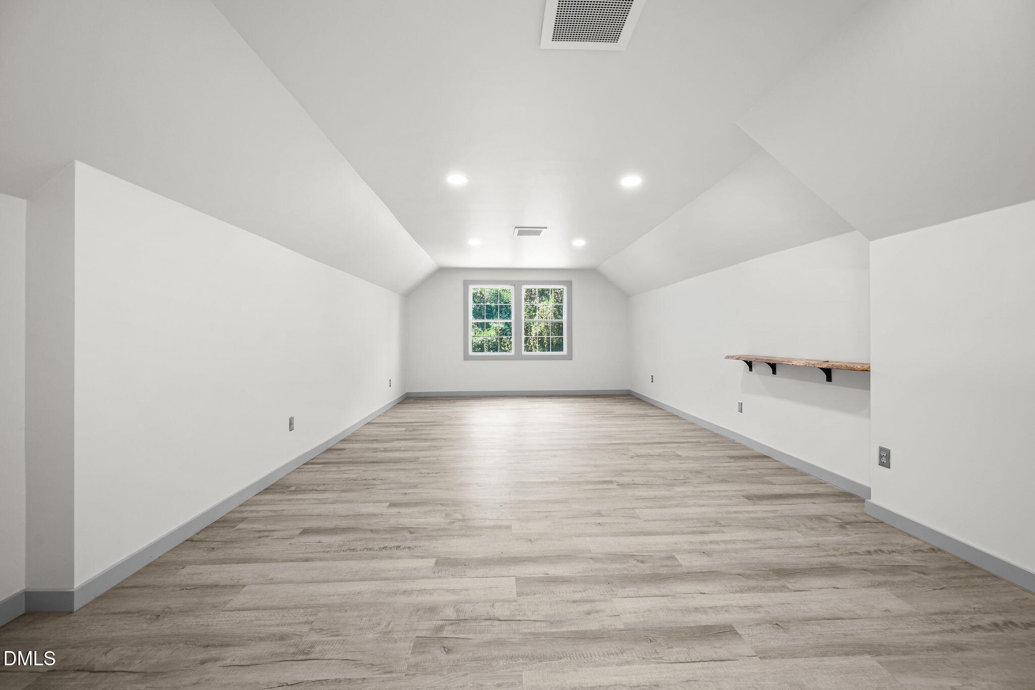 949 Dav Road Property Photo 30