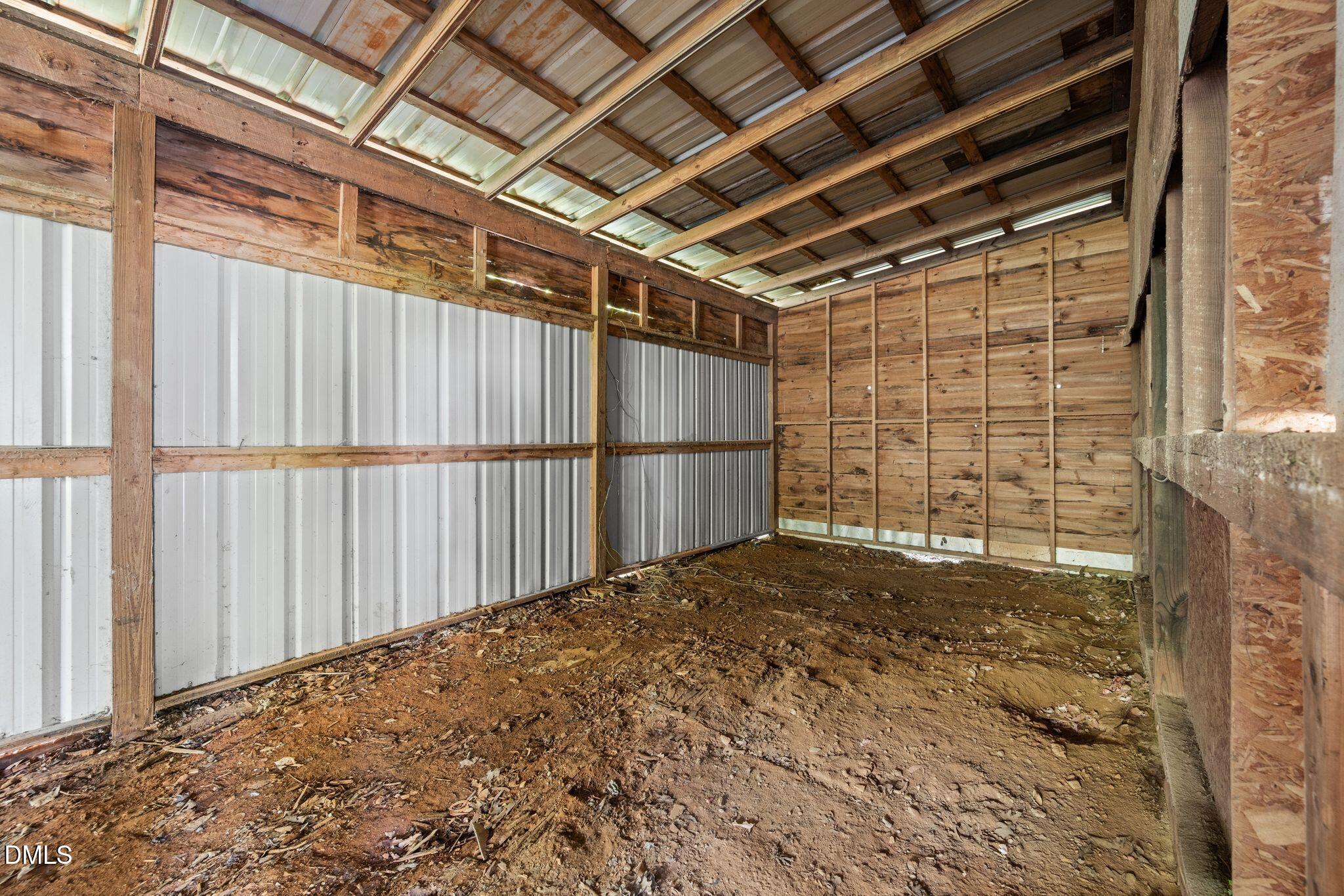 949 Dav Road Property Photo 38