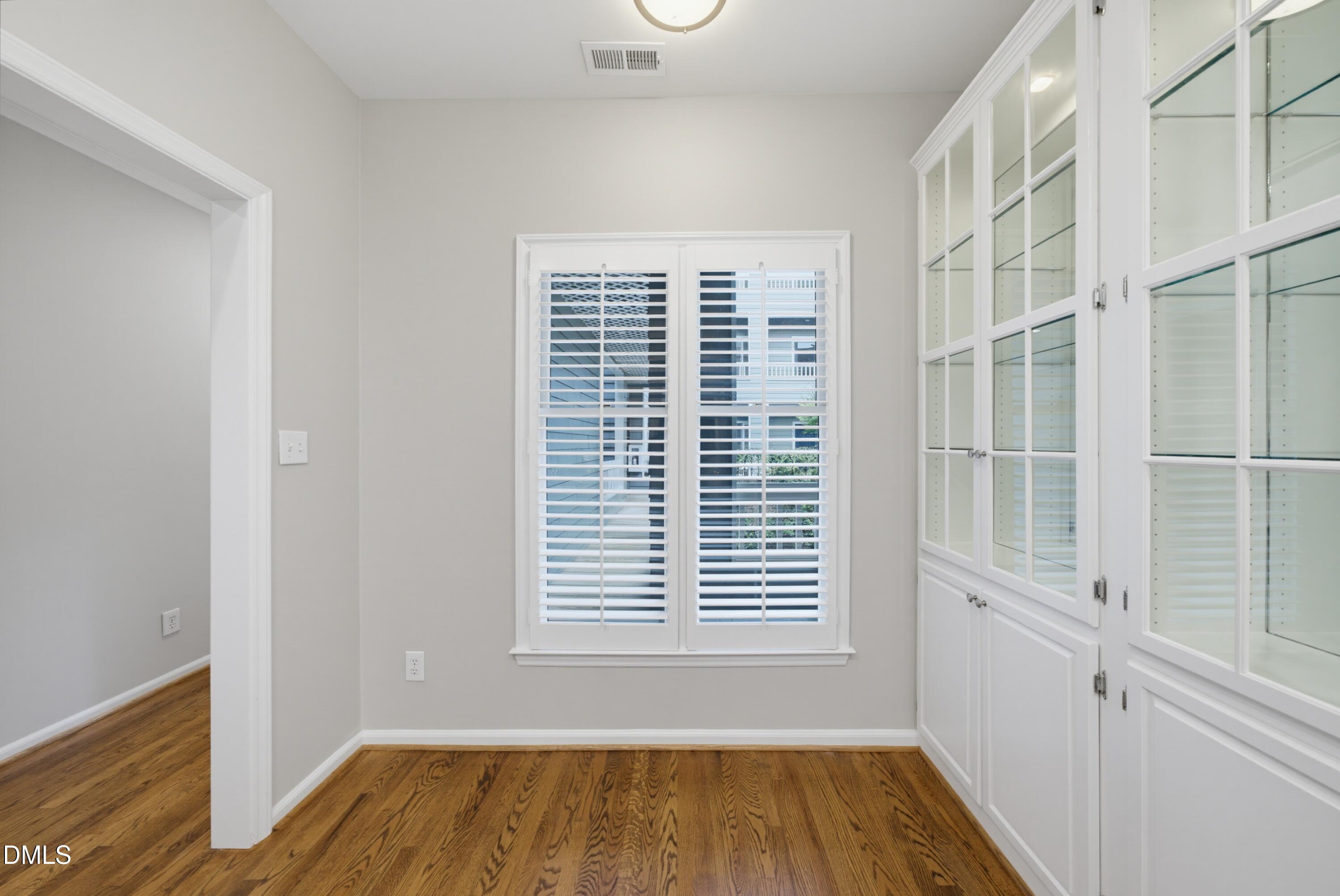 761 Bishops Park Drive 201 Property Photo 15