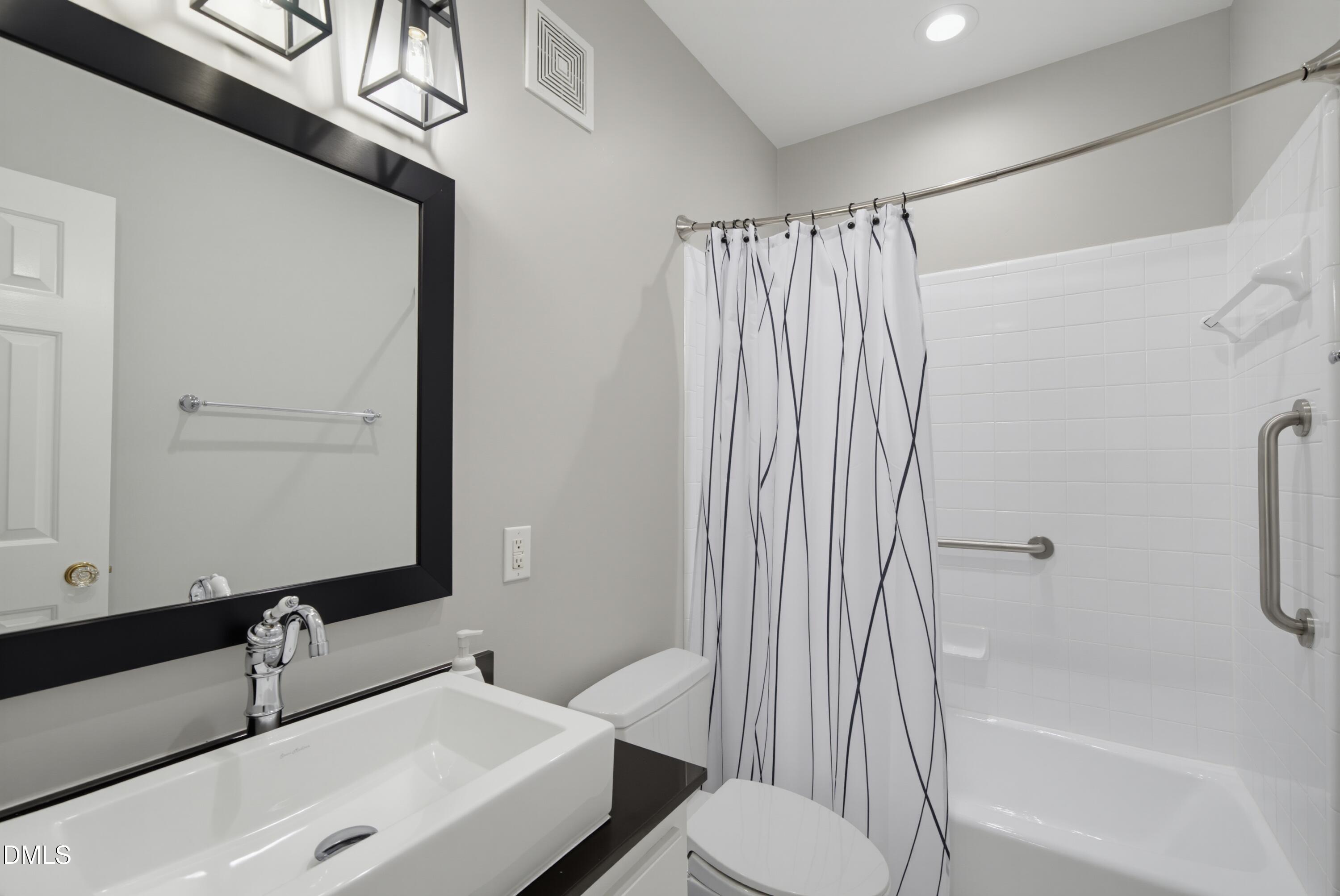 761 Bishops Park Drive 201 Property Photo 24