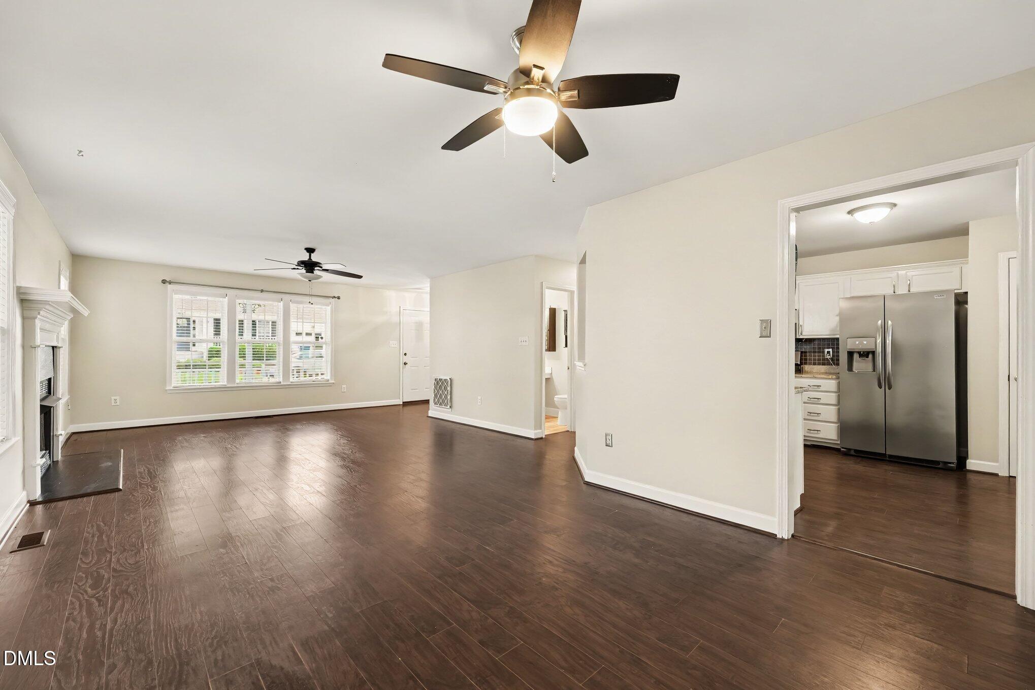3020 Englefield Drive Property Photo 3